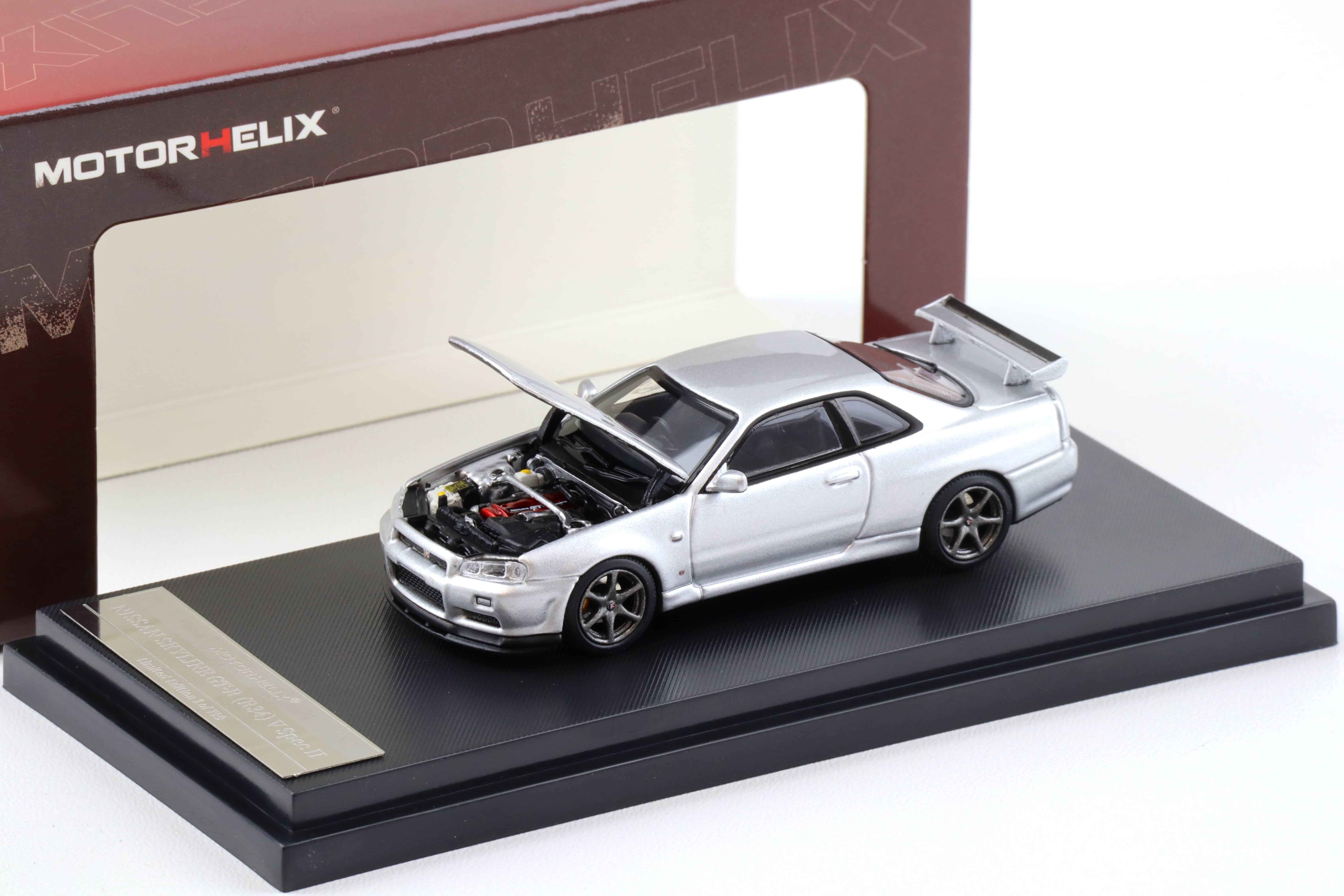 1:64 Motorhelix Nissan Skyline GT-R R34 V Spec II Sparkling silver M63406