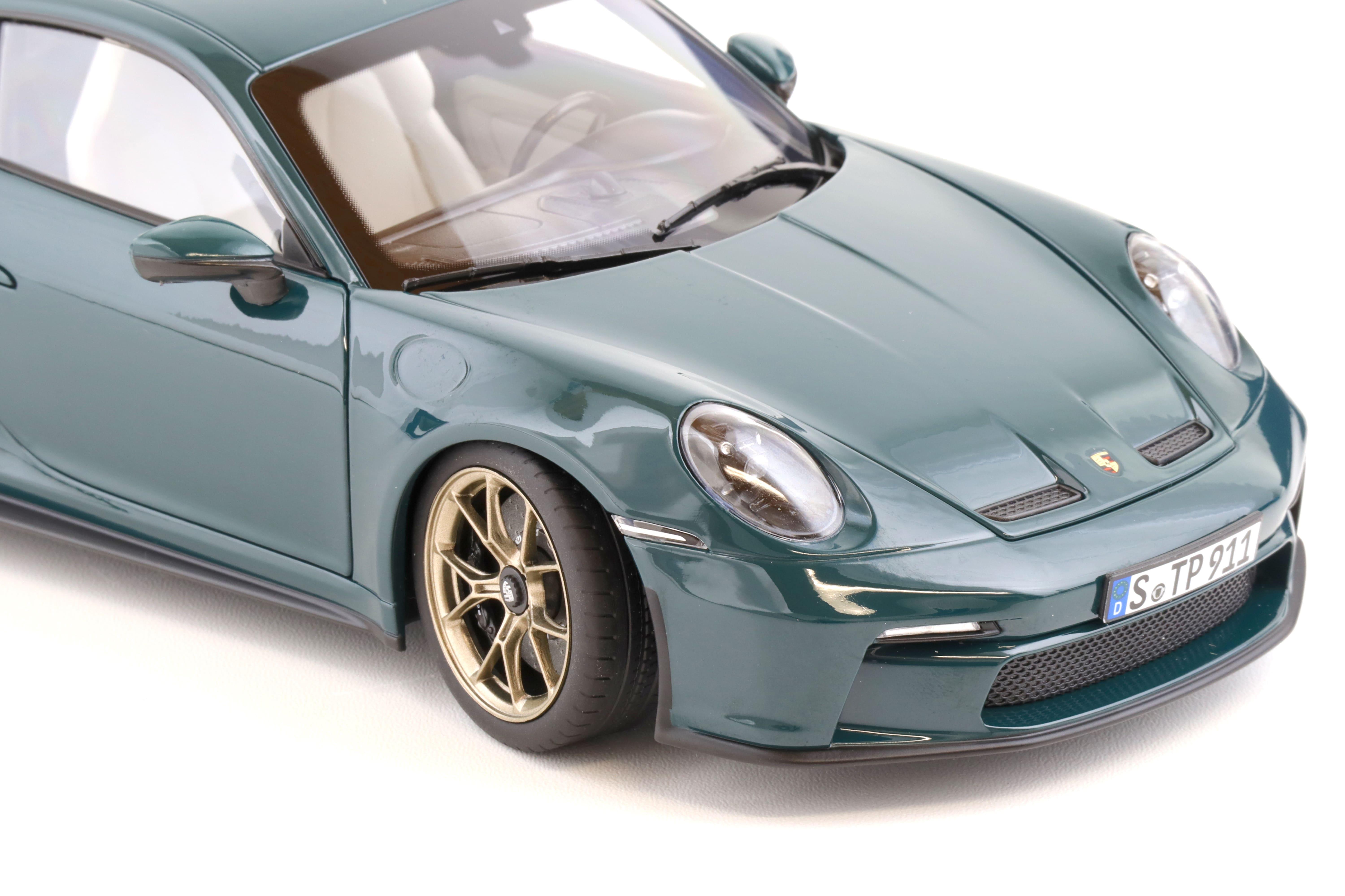1:18 Norev Porsche 911 (992) GT3 Touring 2021 PTS Fjord green - Limited 504 pcs.