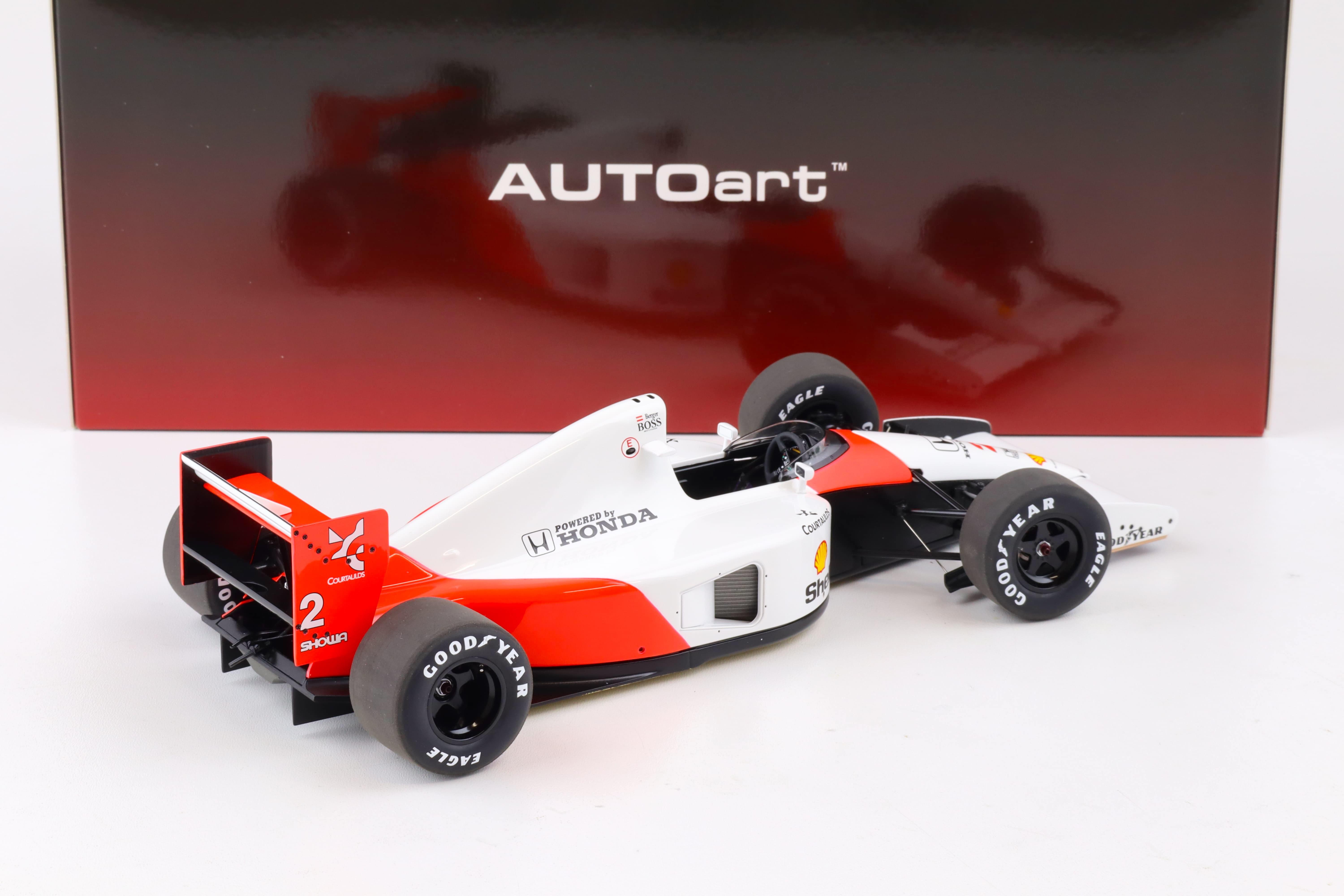 1:18 AUTOart McLAREN Honda MP4/6 Japanese GP 1991 G.Berger #2 white 89152