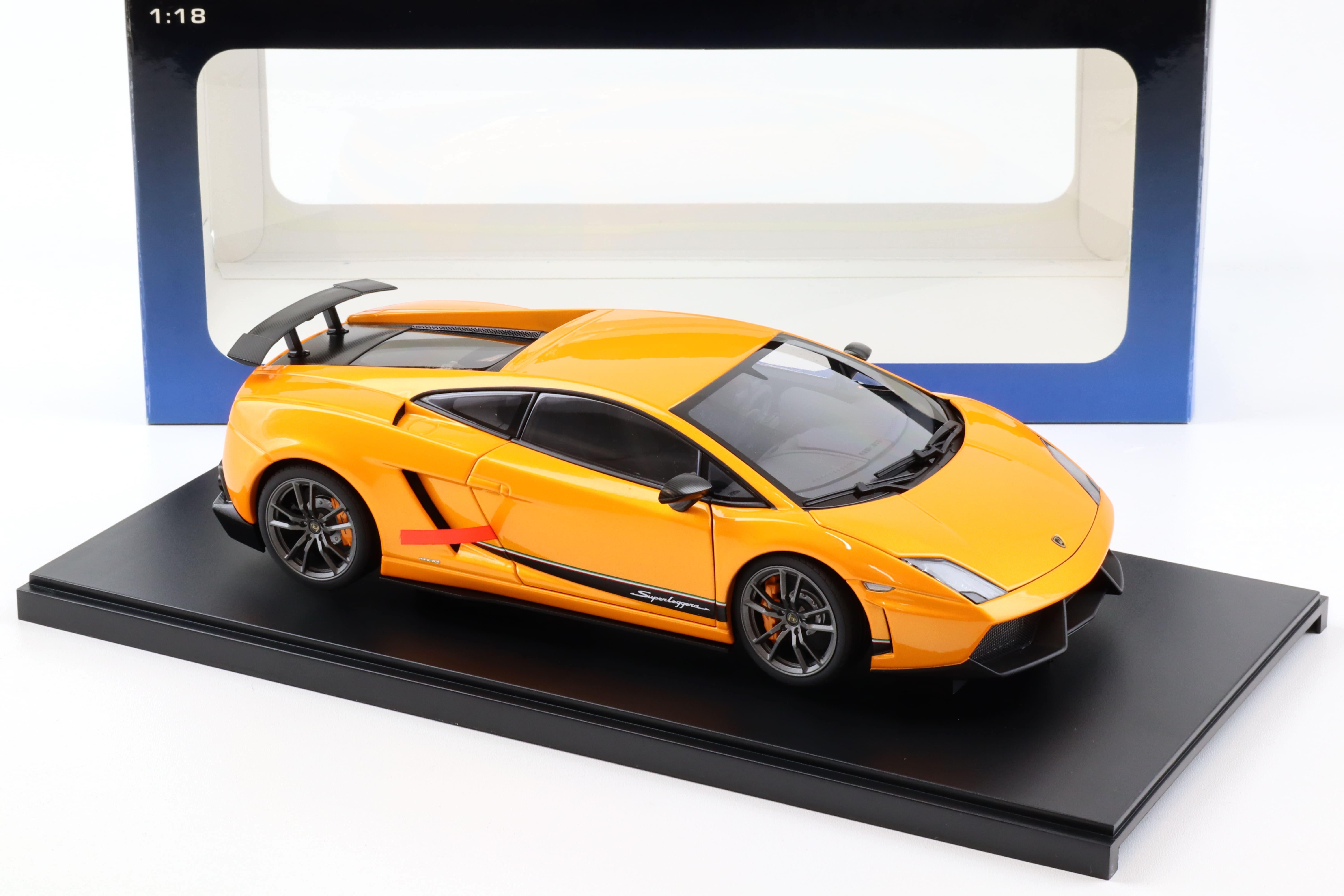 1:18 AUTOart Lamborghini Gallardo LP570-4 Superleggera arancio borealis/ orange 74656