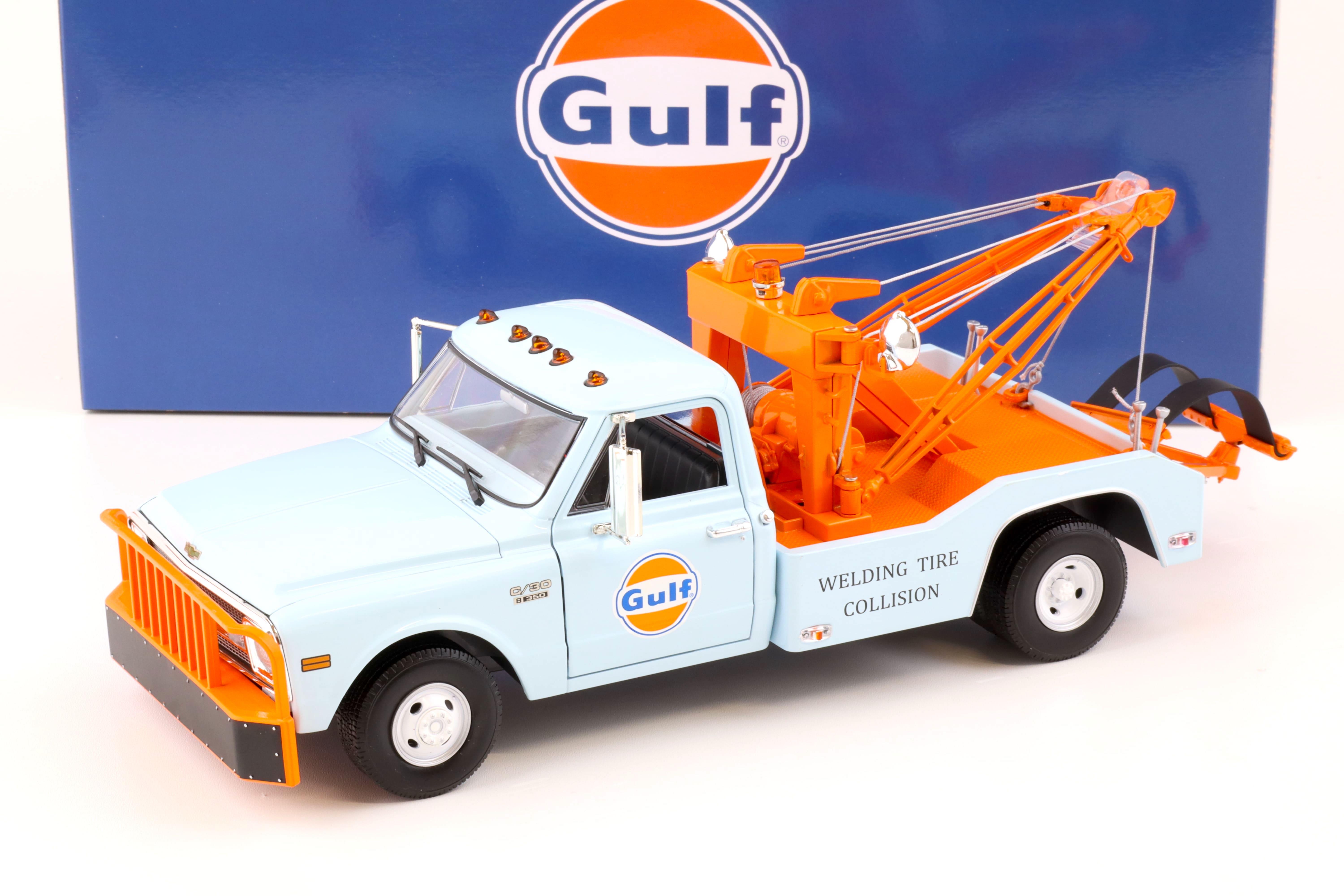 1:18 Greenlight 1969 Chevrolet C-30 Dually Wrecker Abschlepper GULF Oil blue