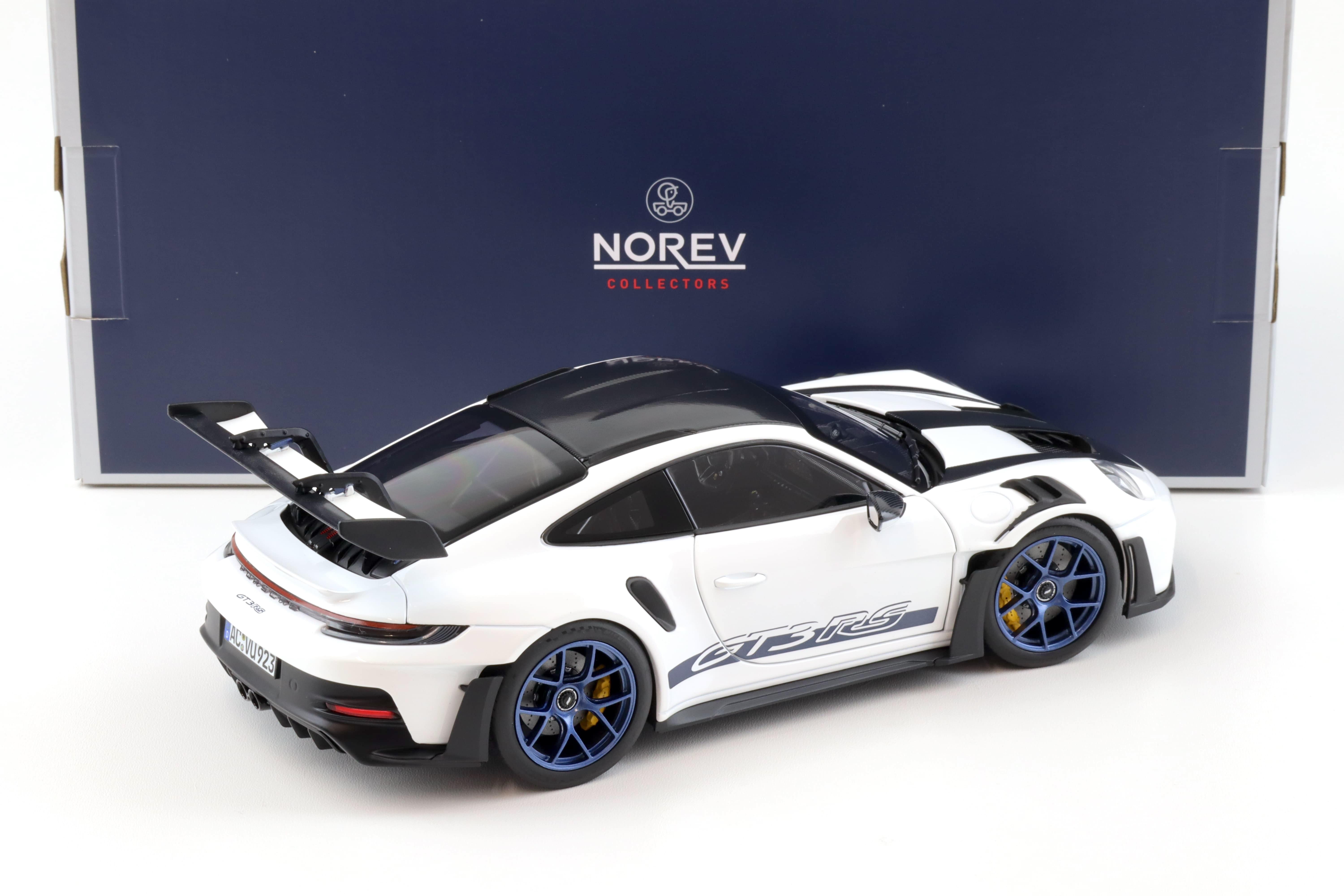 1:18 Norev Porsche 911 (992) GT3 RS Weissach Package 2022 white/ indigo blue 187353