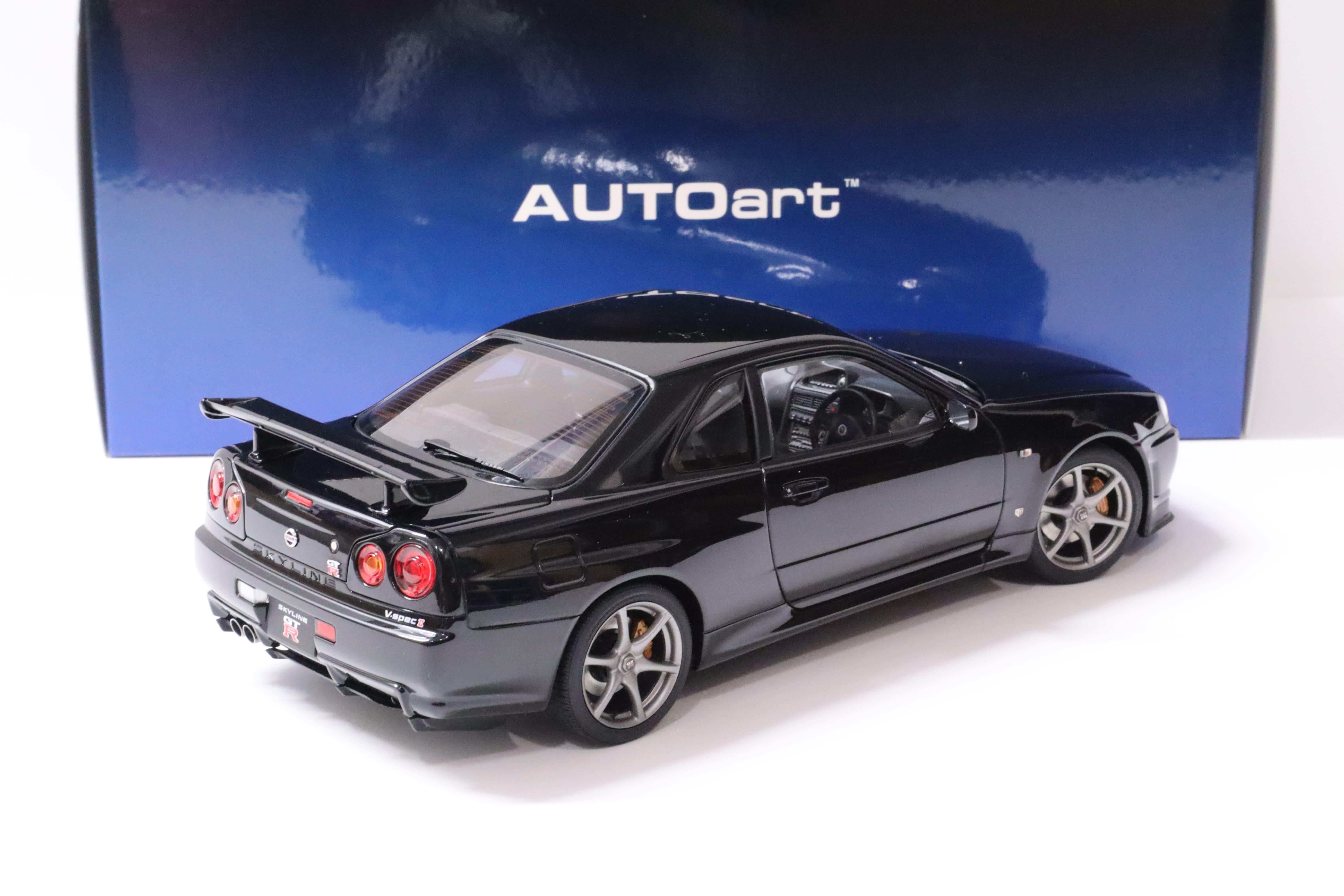 1:18 AUTOart Nissan Skyline GT-R (R34) V-SPEC II Black Pearl 2001