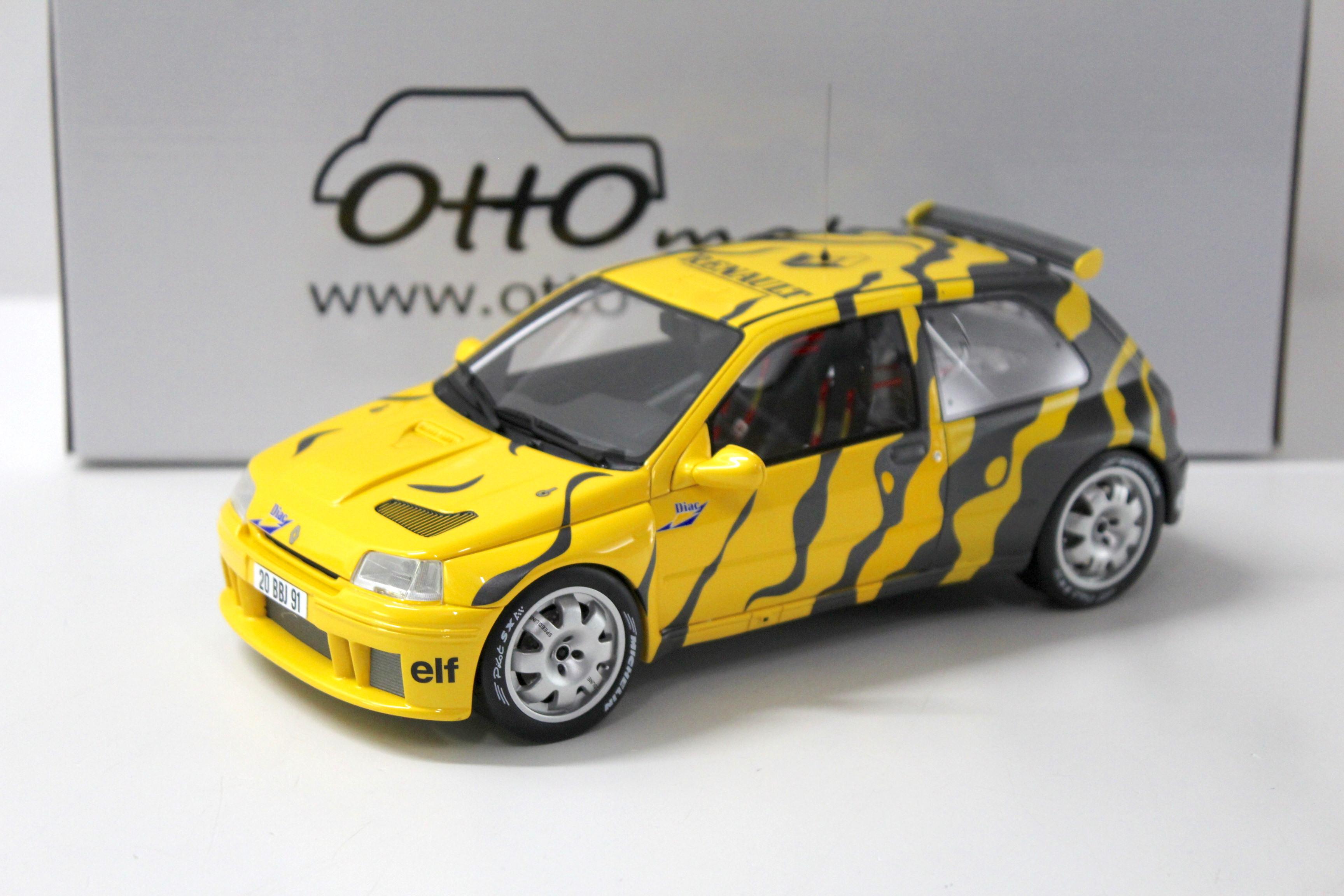 1:18 OTTO mobile Renault Clio Maxi Presentation 1995 black/ yellow