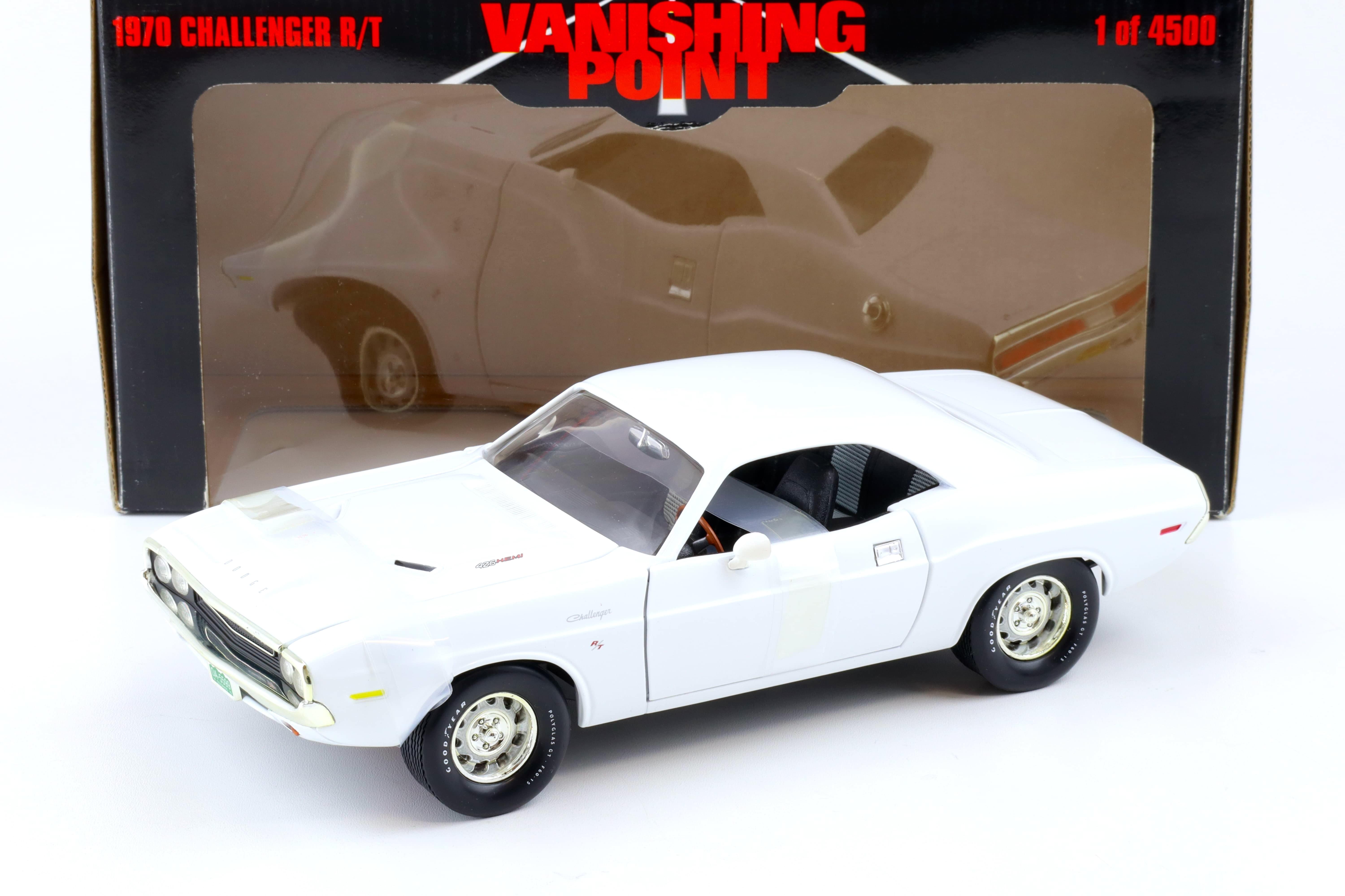 1:18 ERTL 1970 Dodge Challenger R/T Coupe Vanishing Point white
