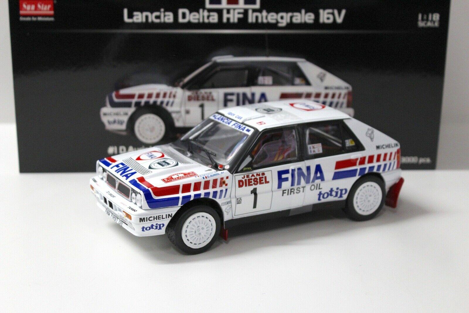 1:18 SunStar Lancia Delta HF Integrale 16V Rallye Sanremo #1 white