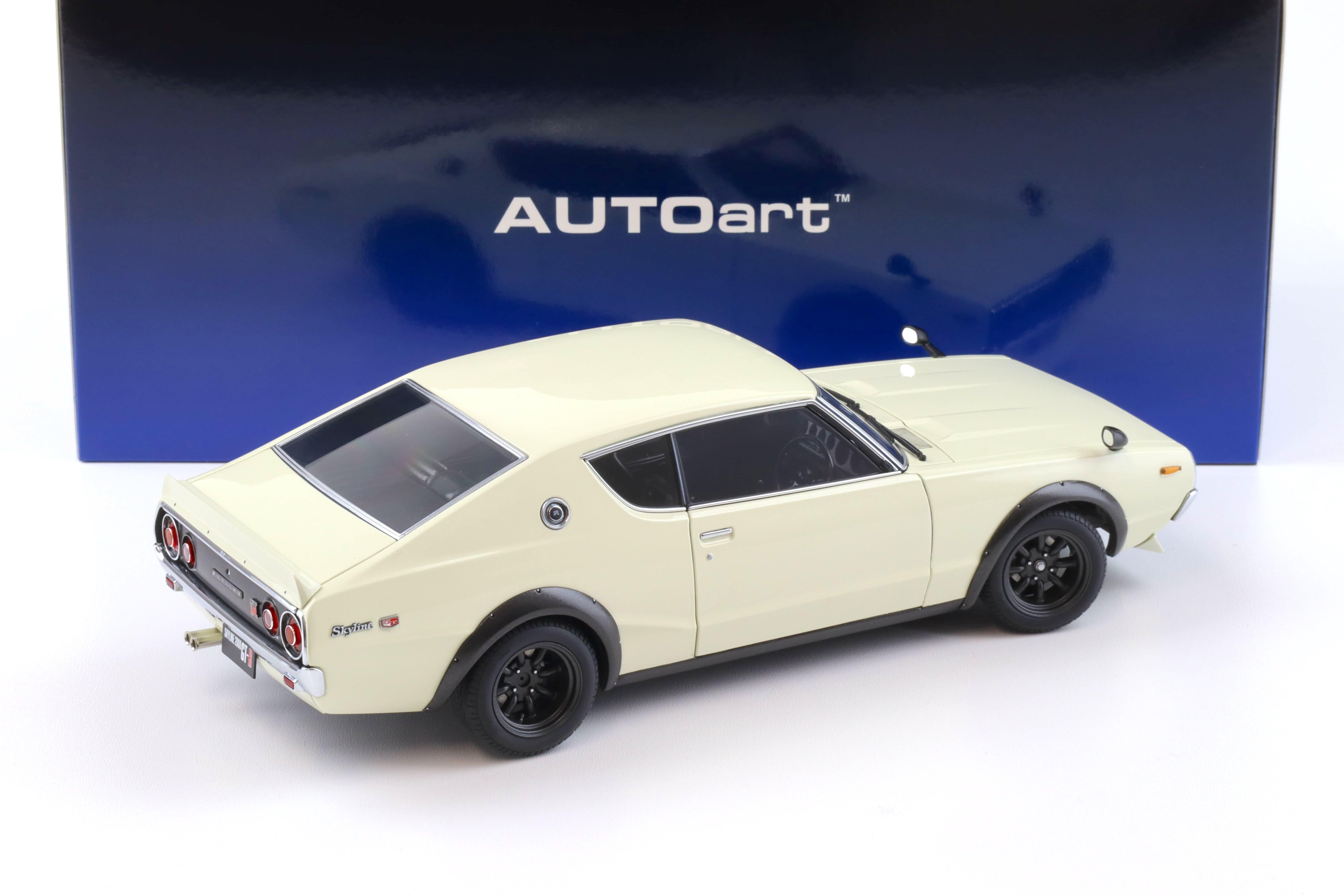 1:18 AUTOart Nissan Skyline 2000 GT-R (KPGC110) Tuned Version white 77467