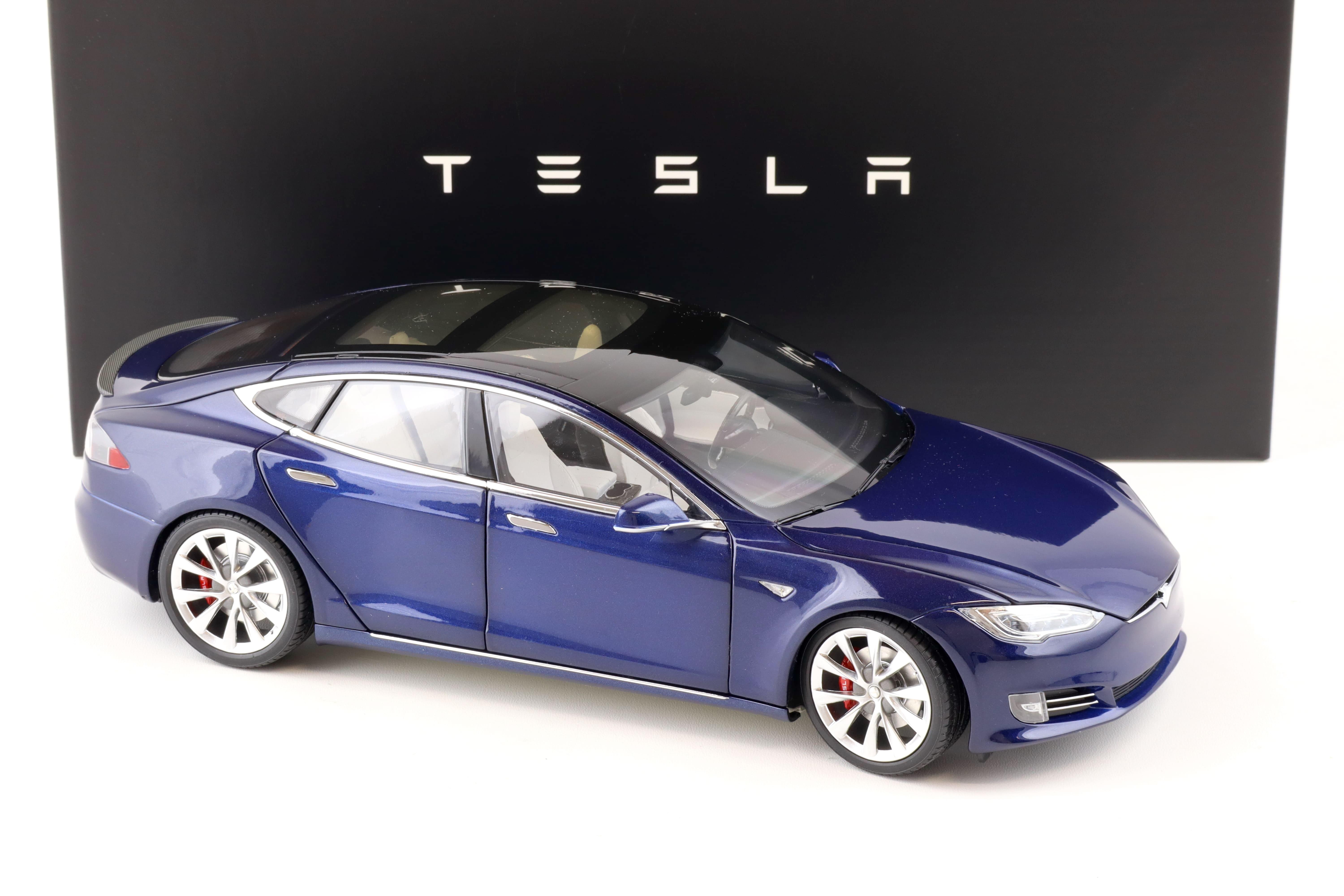 1:18 Original Tesla Model S P100D deep blue Diecast DEALER VERSION