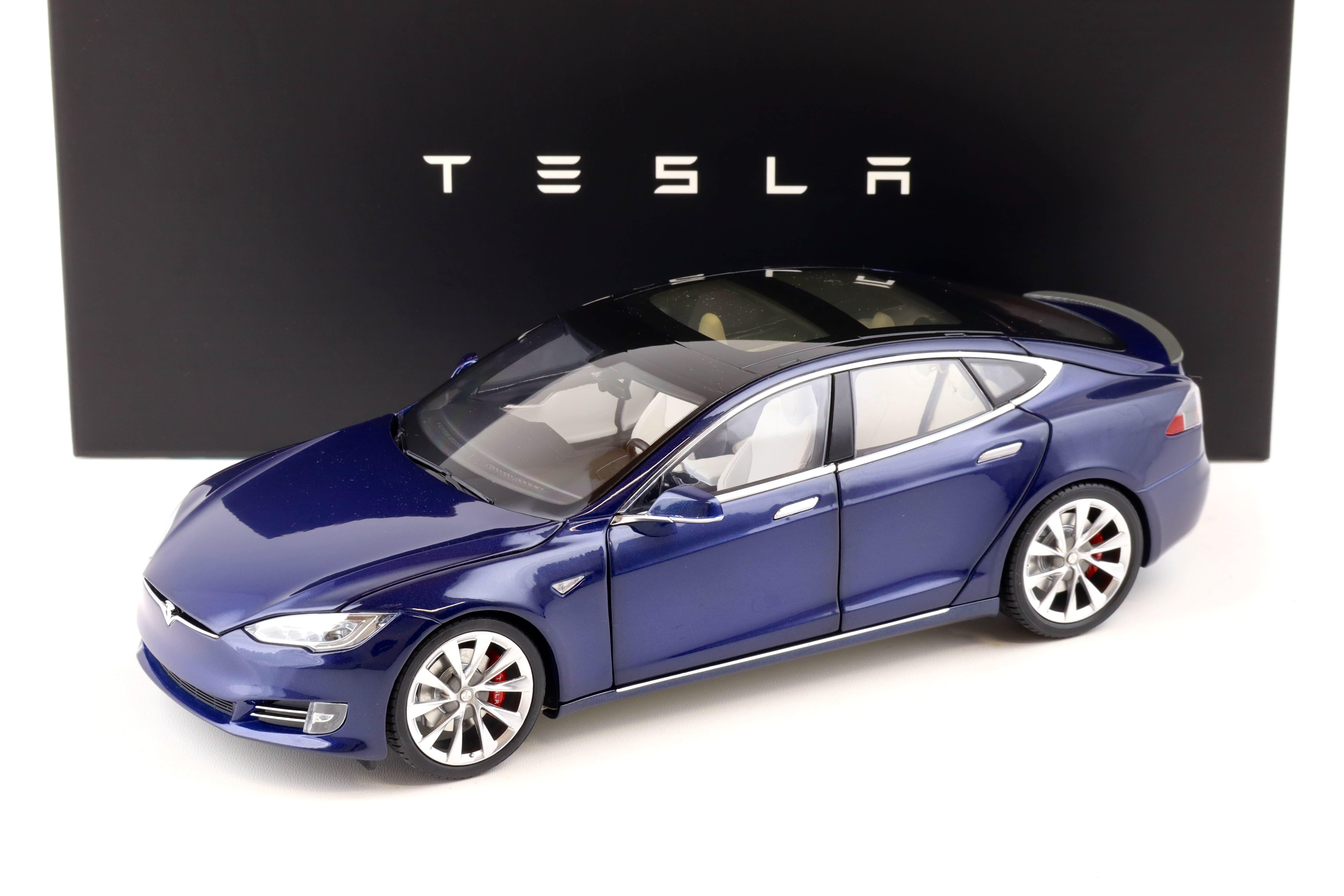 1:18 Original Tesla Model S P100D deep blue Diecast DEALER VERSION