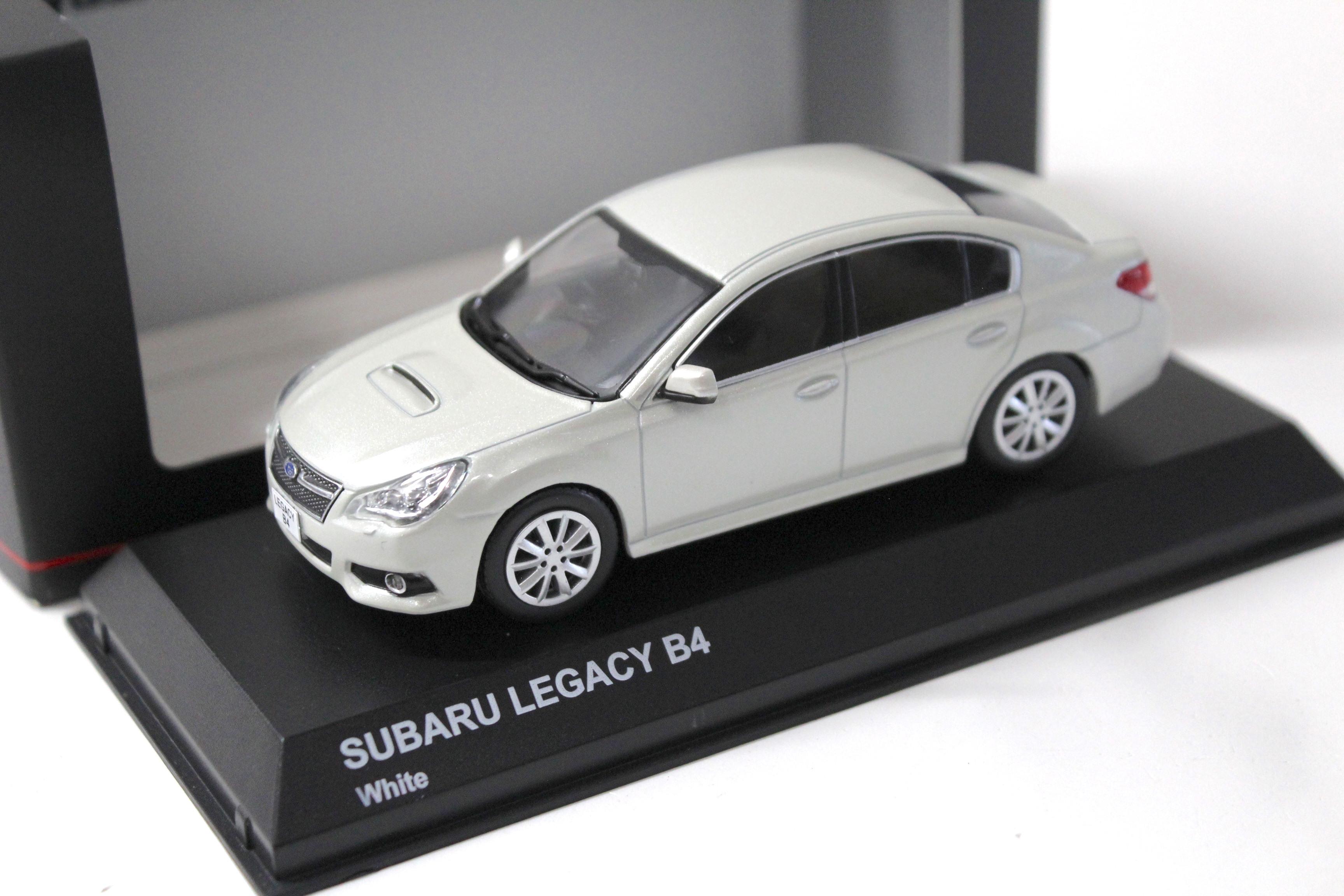 1:43 Kyosho Subaru Legacy B4 Sedan satin white pearl