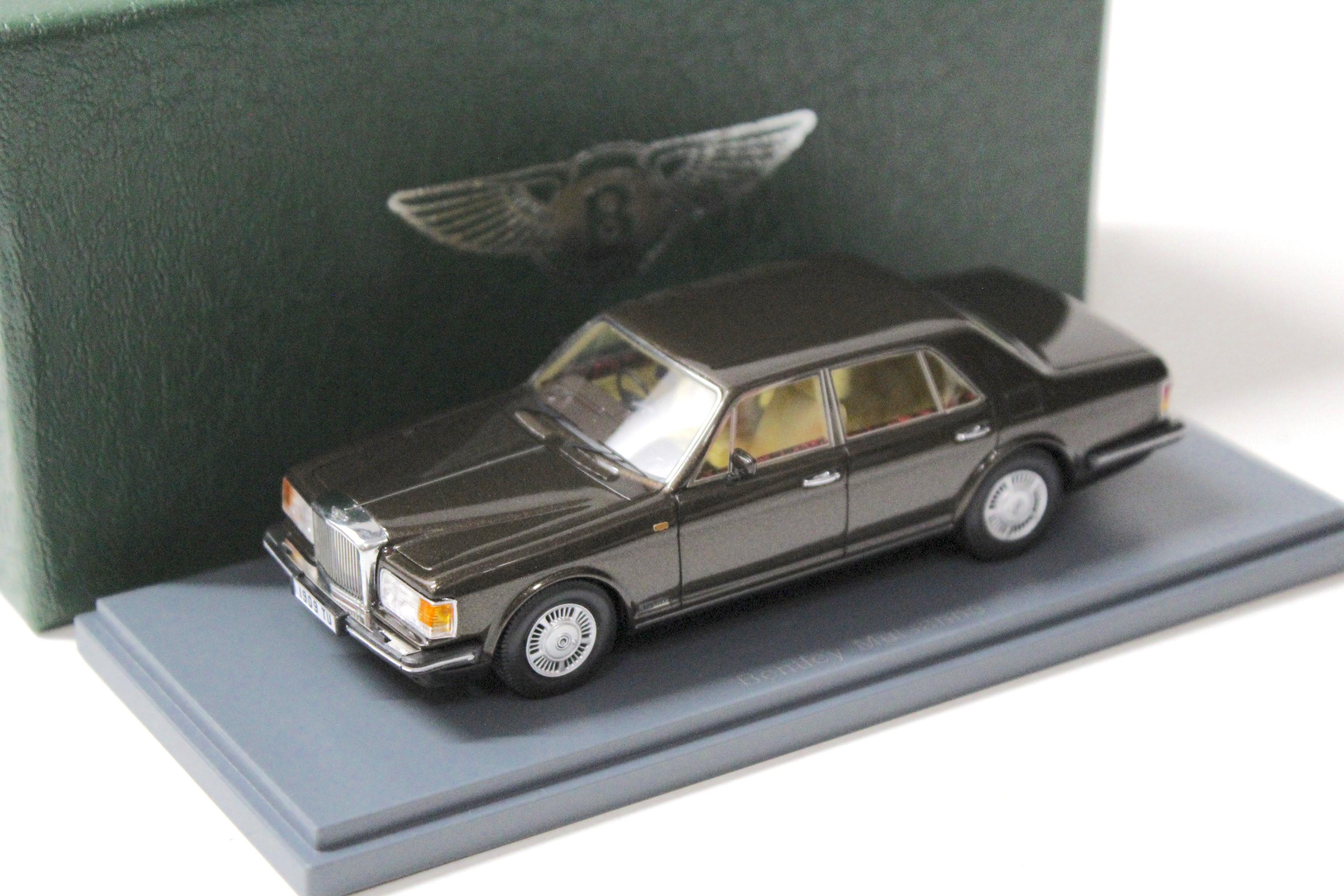 1:43 NEO Bentley Mulsanne Limousine 1980 RHD brown metallic