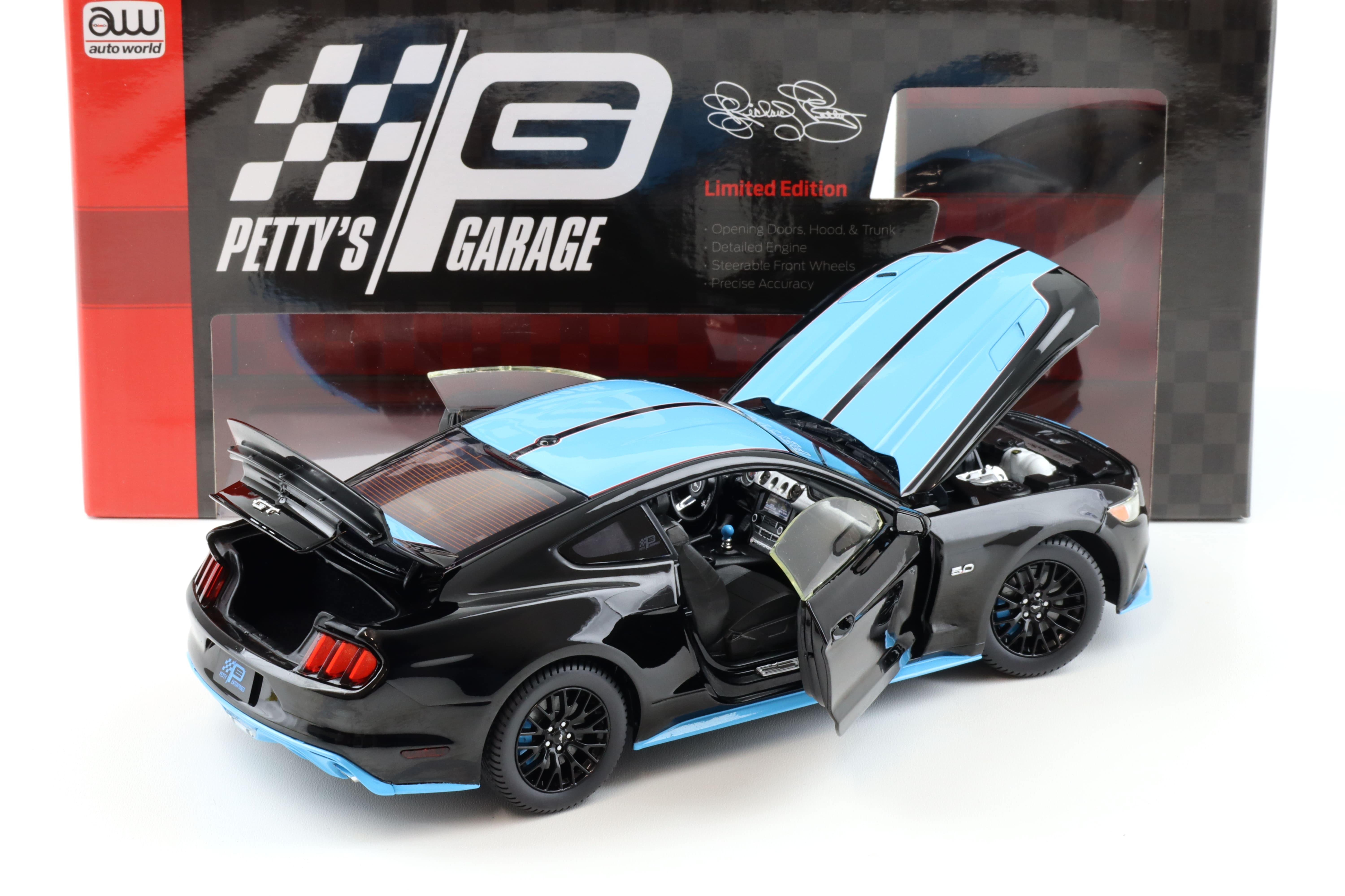 1:18 Auto World 2016 Ford Mustang GT 5.0 Coupe Petty's Garage black/ blue