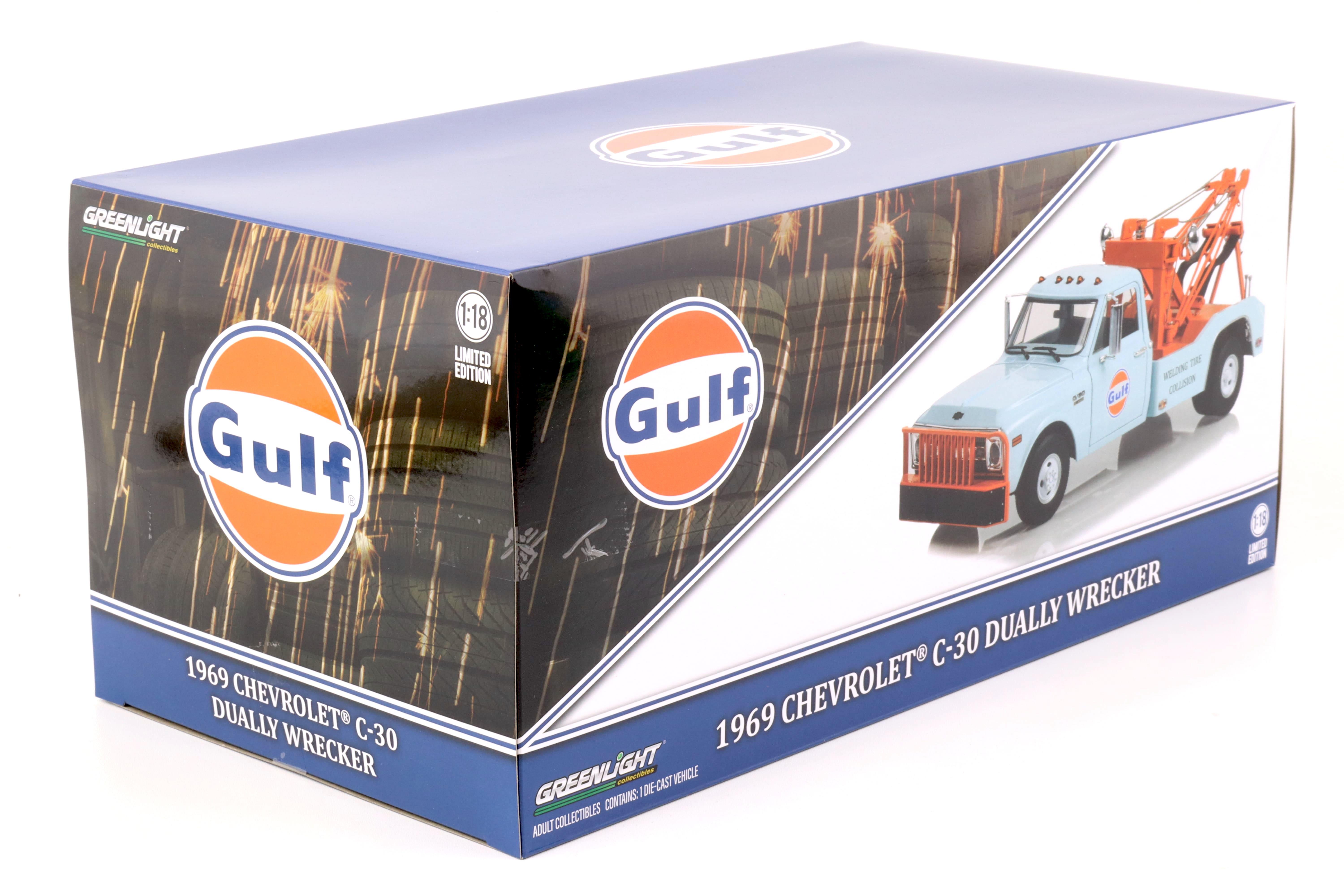 1:18 Greenlight 1969 Chevrolet C-30 Dually Wrecker Abschlepper GULF Oil blue