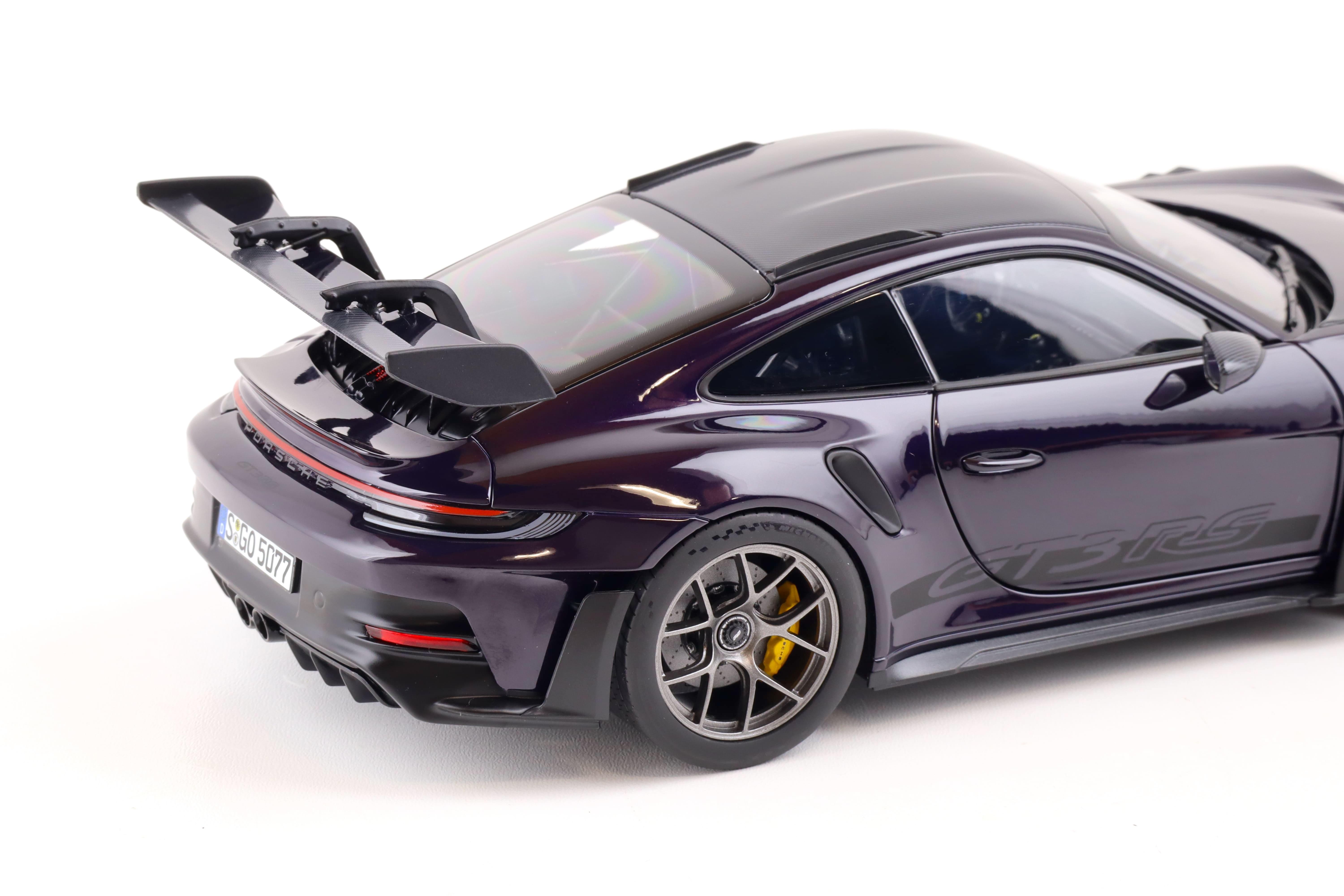 1:18 Norev Porsche 911 (992) GT3 RS Weissach Package 2022 PTS viola metallic - Limited 504 pcs.