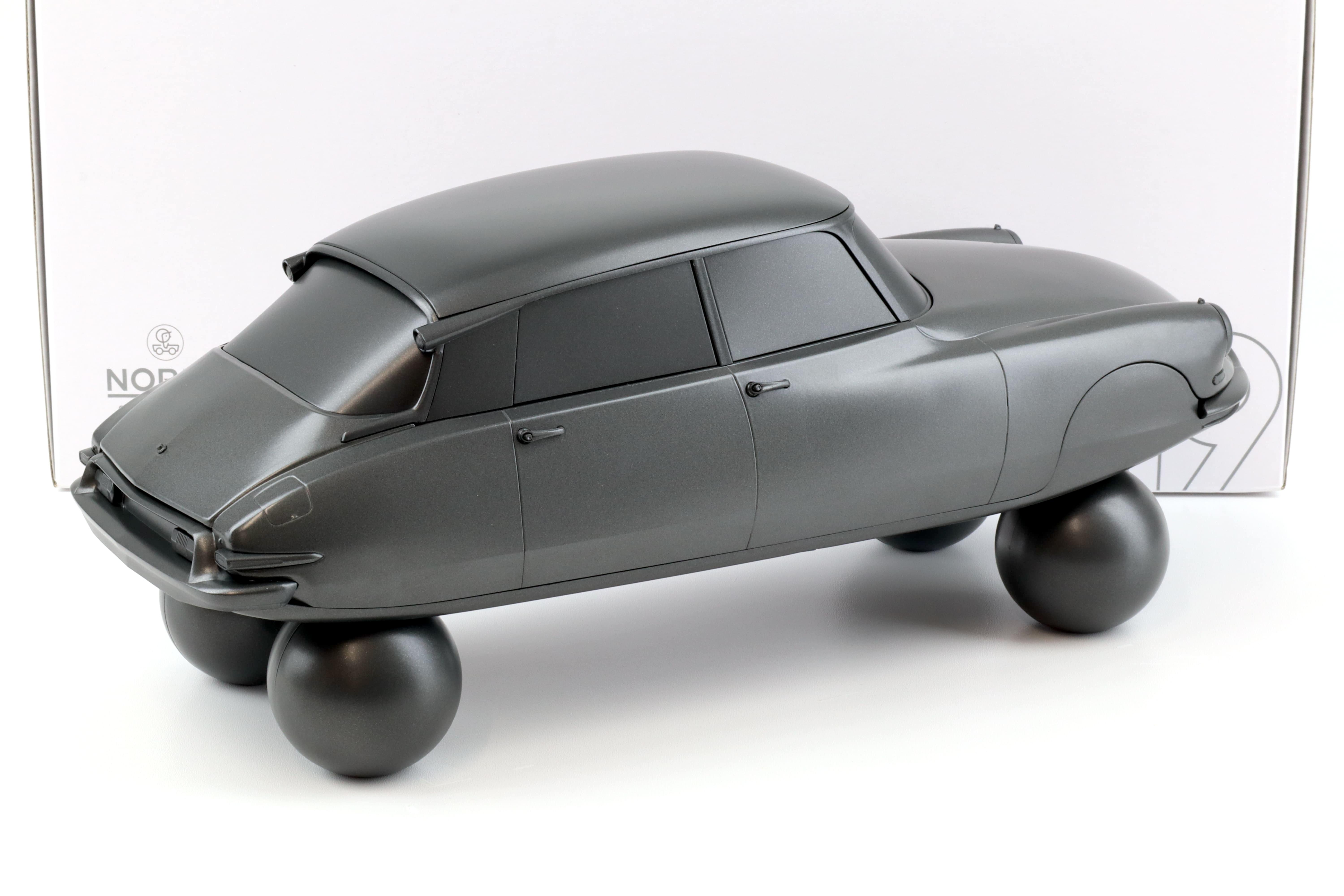 1:12 Norev Citroen DS 19 on balls 1959 Sculpture Skulptur full matt grey - Limited 100 pcs.