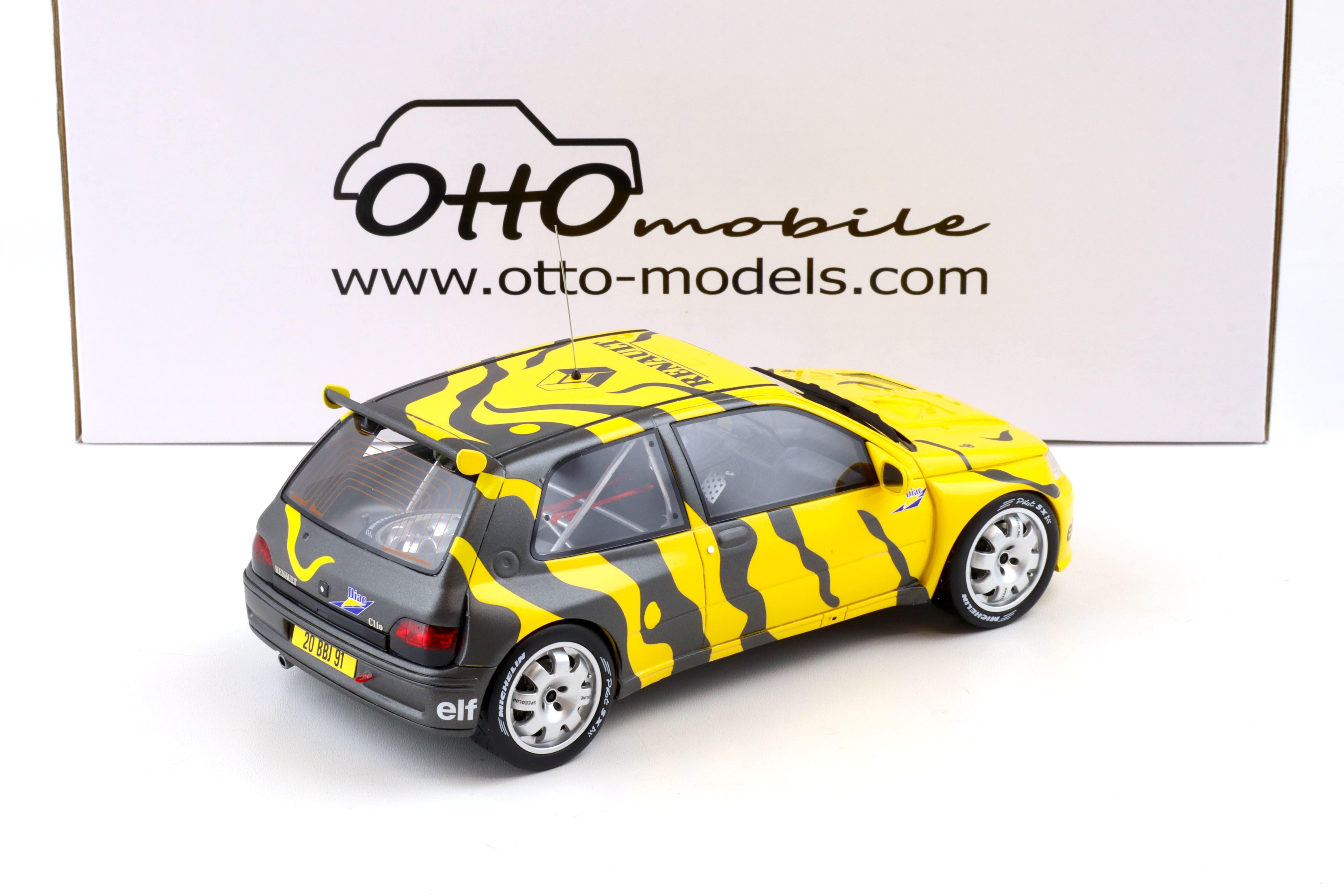 1:18 OTTO mobile OT822 Renault Clio Maxi Presentation 1995 black/ yellow