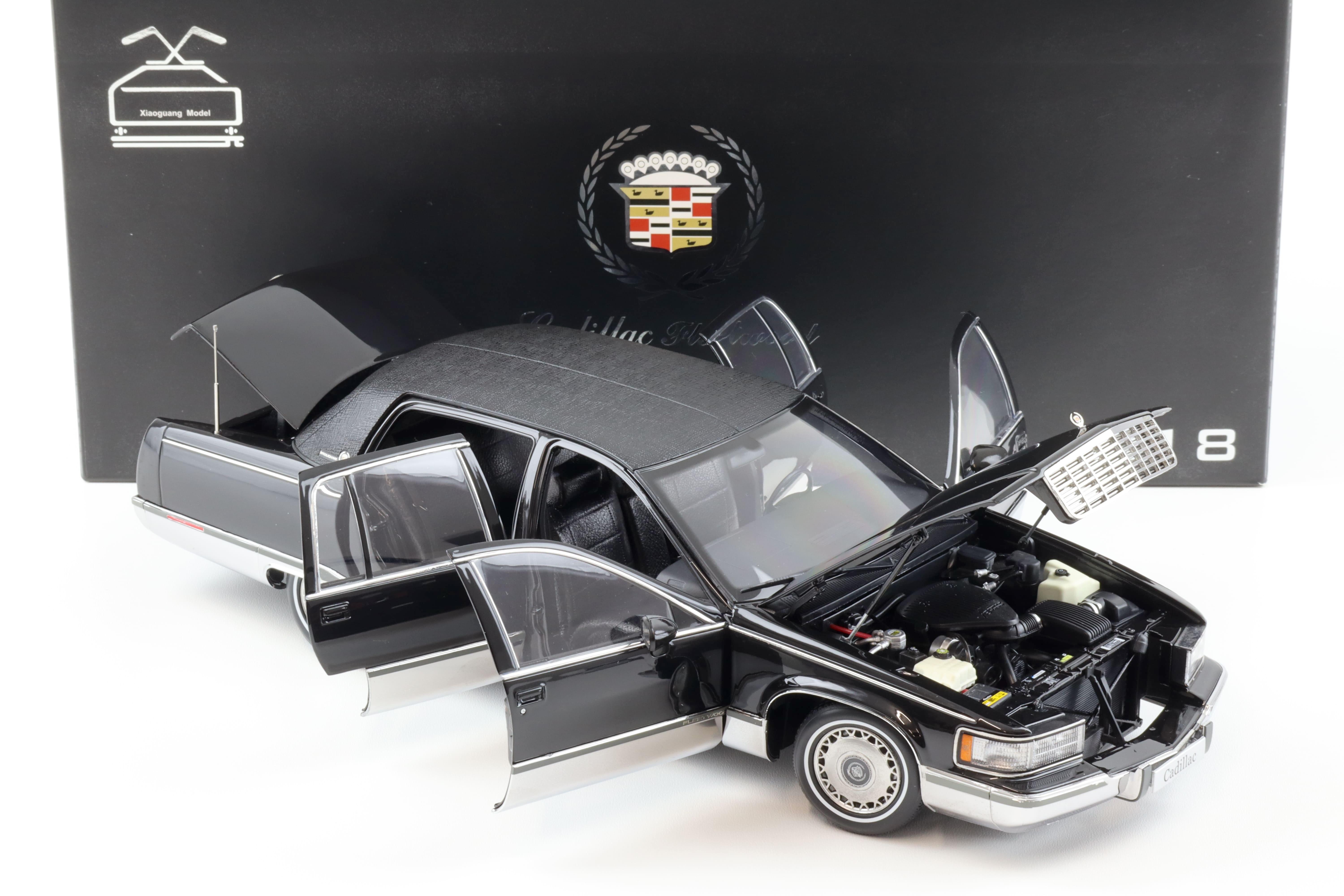 1:18 XiaoGuang Model 1993 Cadillac Fleetwood Brougham Limousine black- leather seats