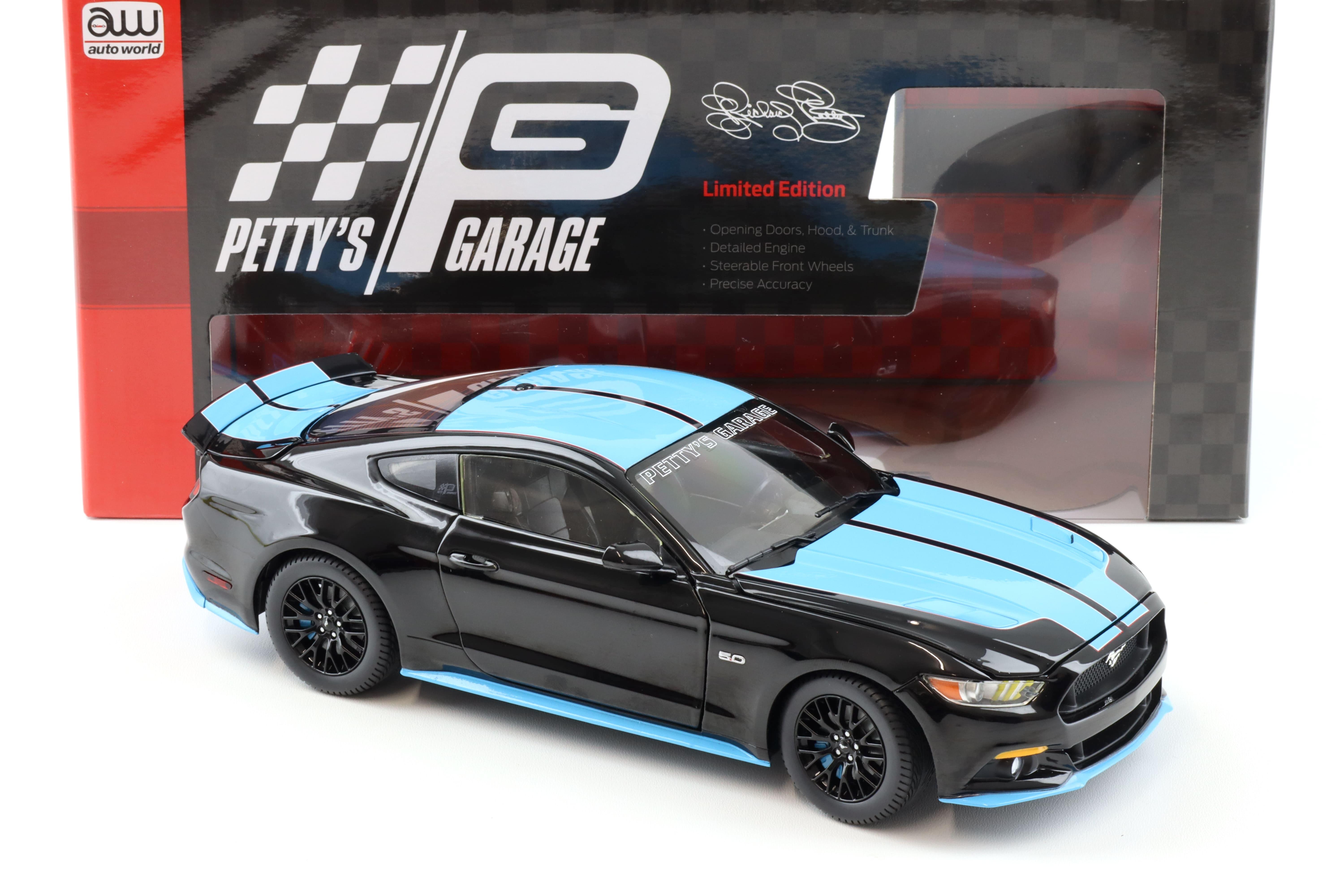 1:18 Auto World 2016 Ford Mustang GT 5.0 Coupe Petty's Garage black/ blue