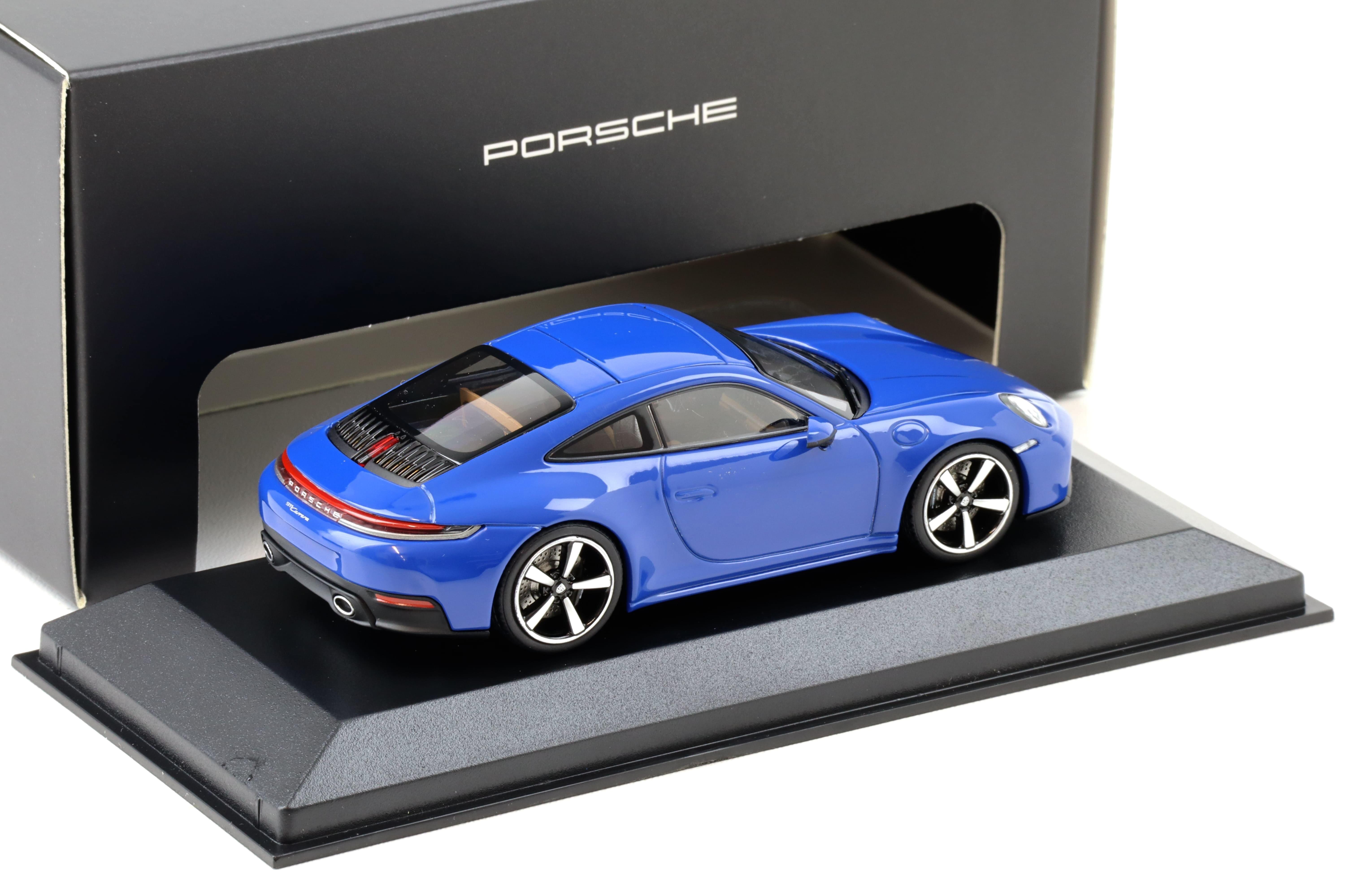 1:43 Minichamps Porsche 911 992.2 Carrera Coupe Lugano blue WAP DEALER