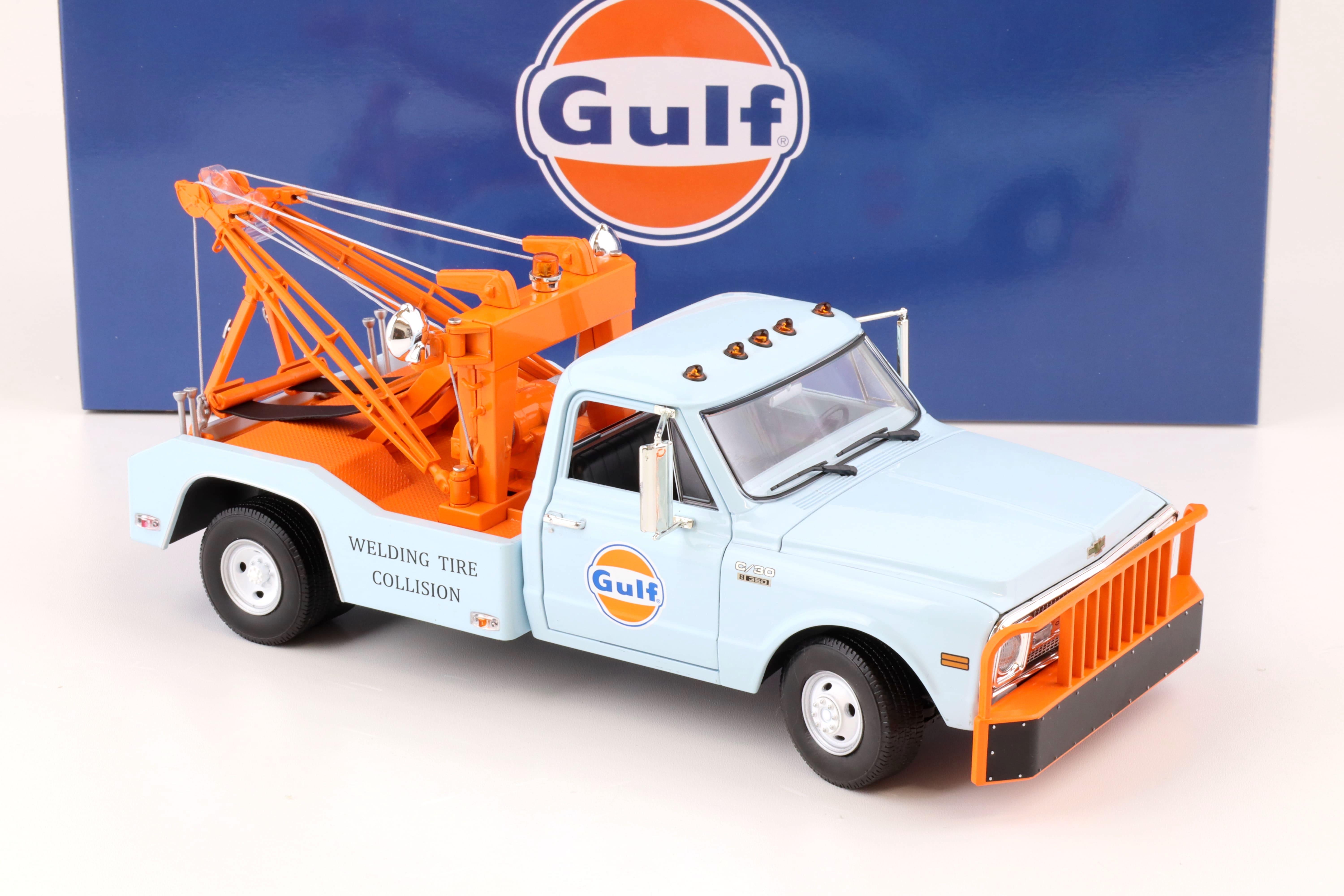 1:18 Greenlight 1969 Chevrolet C-30 Dually Wrecker Abschlepper GULF Oil blue