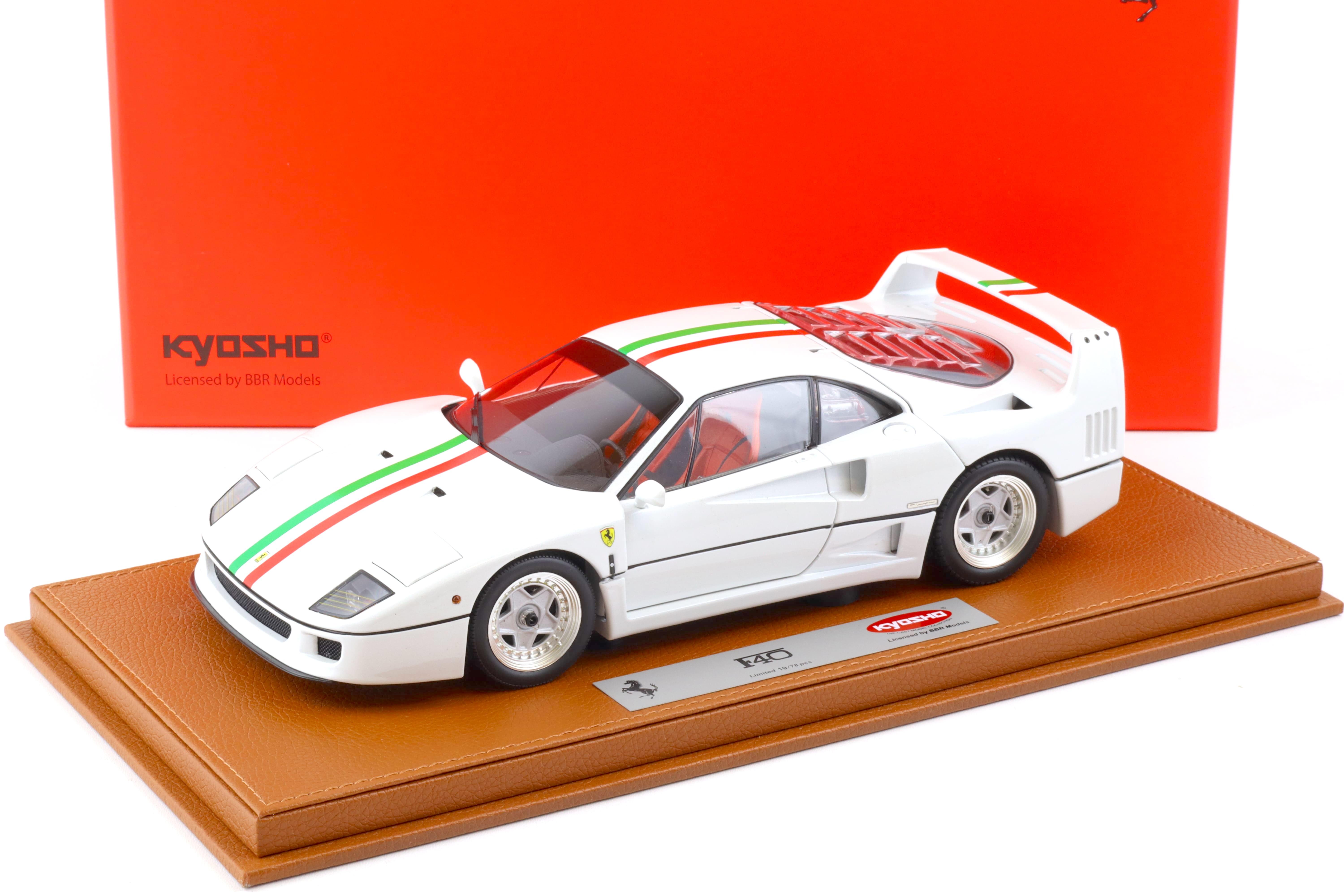 1:18 BBR Kyosho Ferrari F40 metallic white/ Italian Flag with Showcase - Limited 78 pcs.