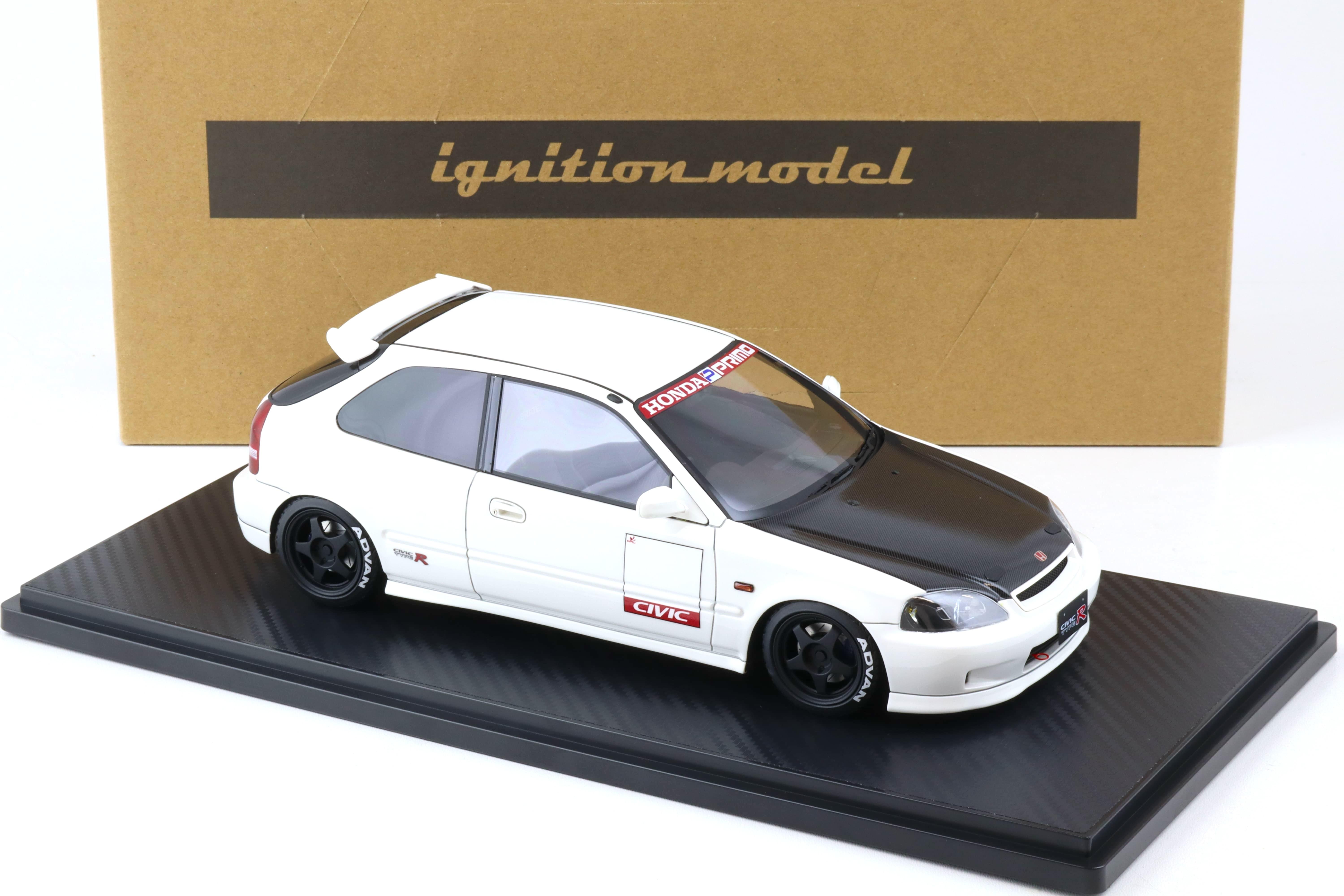 1:18 Ignition Model IG2674 Honda Civic (EK9) Type R white/ Carbon bonnet