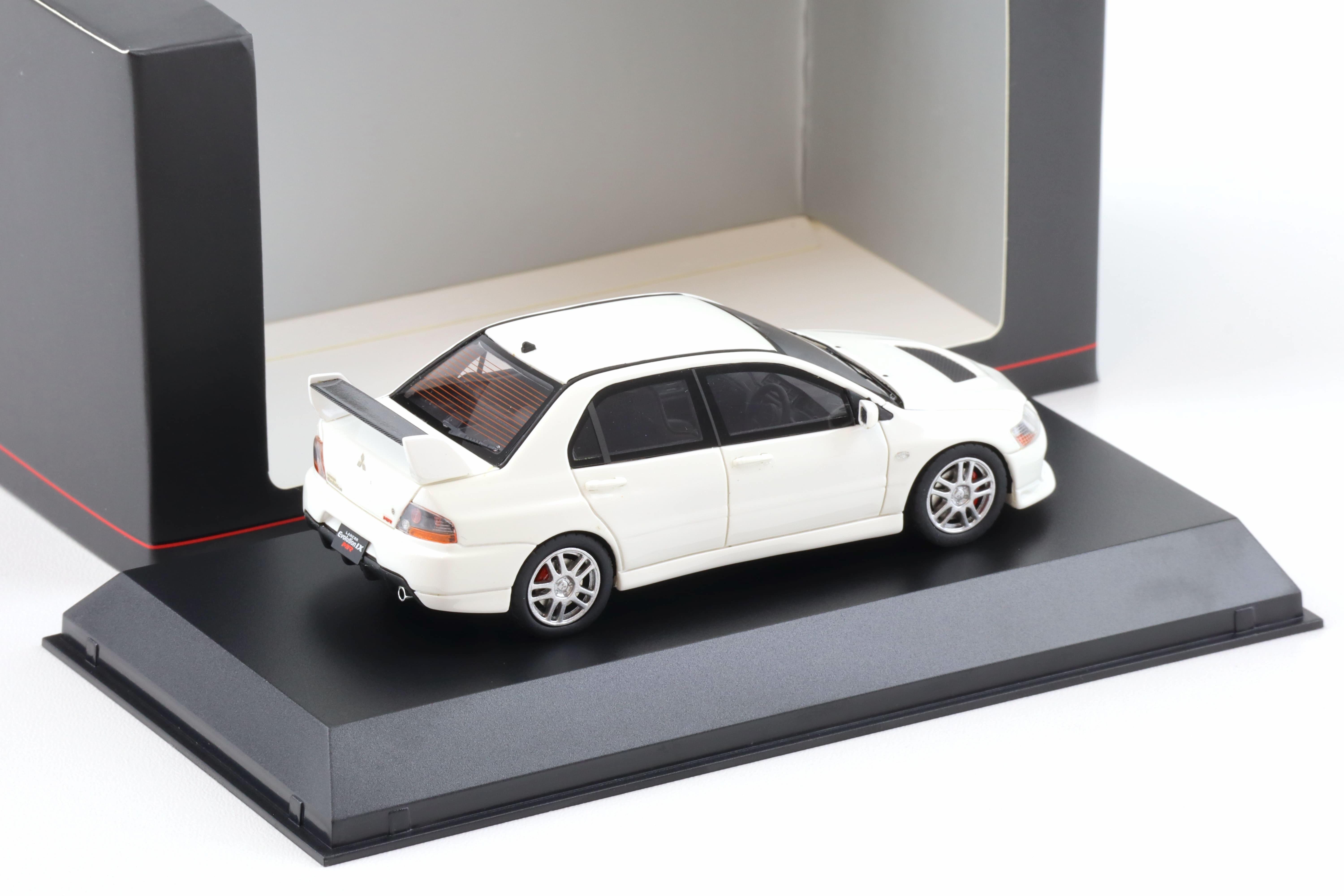 1:43 Kyosho Mitsubishi Lancer Evolution IX MR white pearl KSR43111W