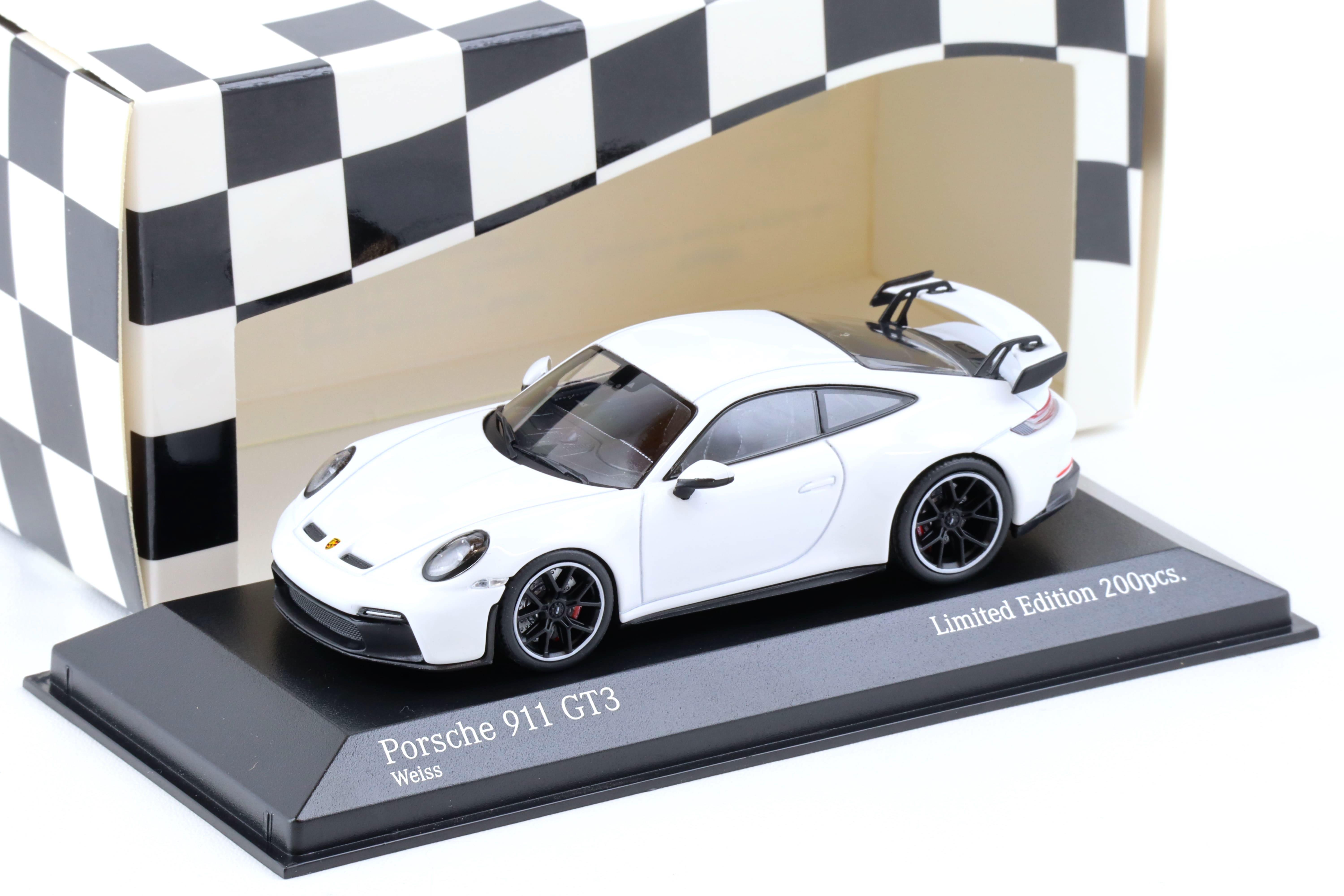 1:43 Minichamps Porsche 911 (992) GT3 Coupe 2020 white/ black wheels Ltd. 200 pcs.