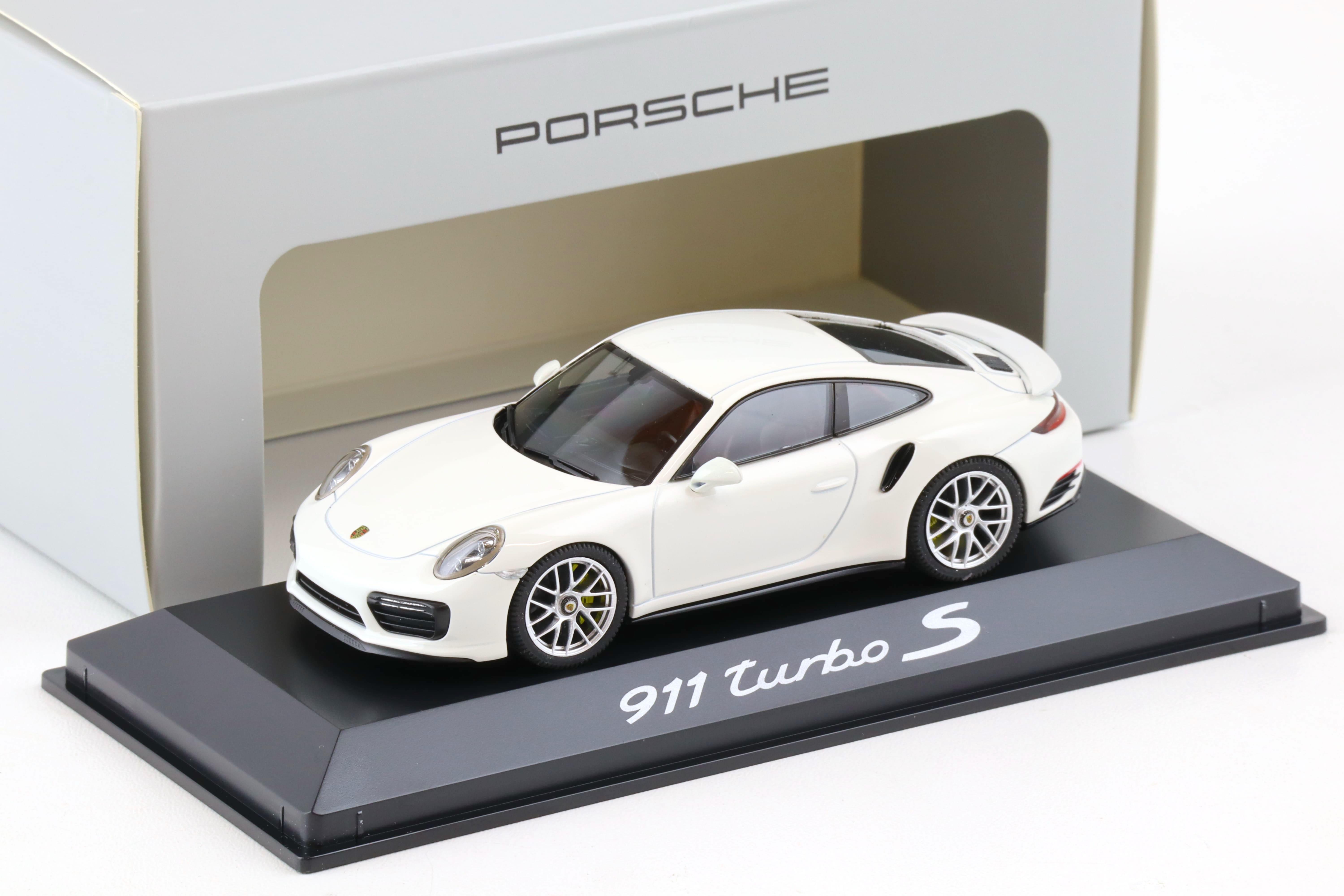 1:43 Herpa Porsche 911 (991.II) Turbo S Coupe white WAP DEALER