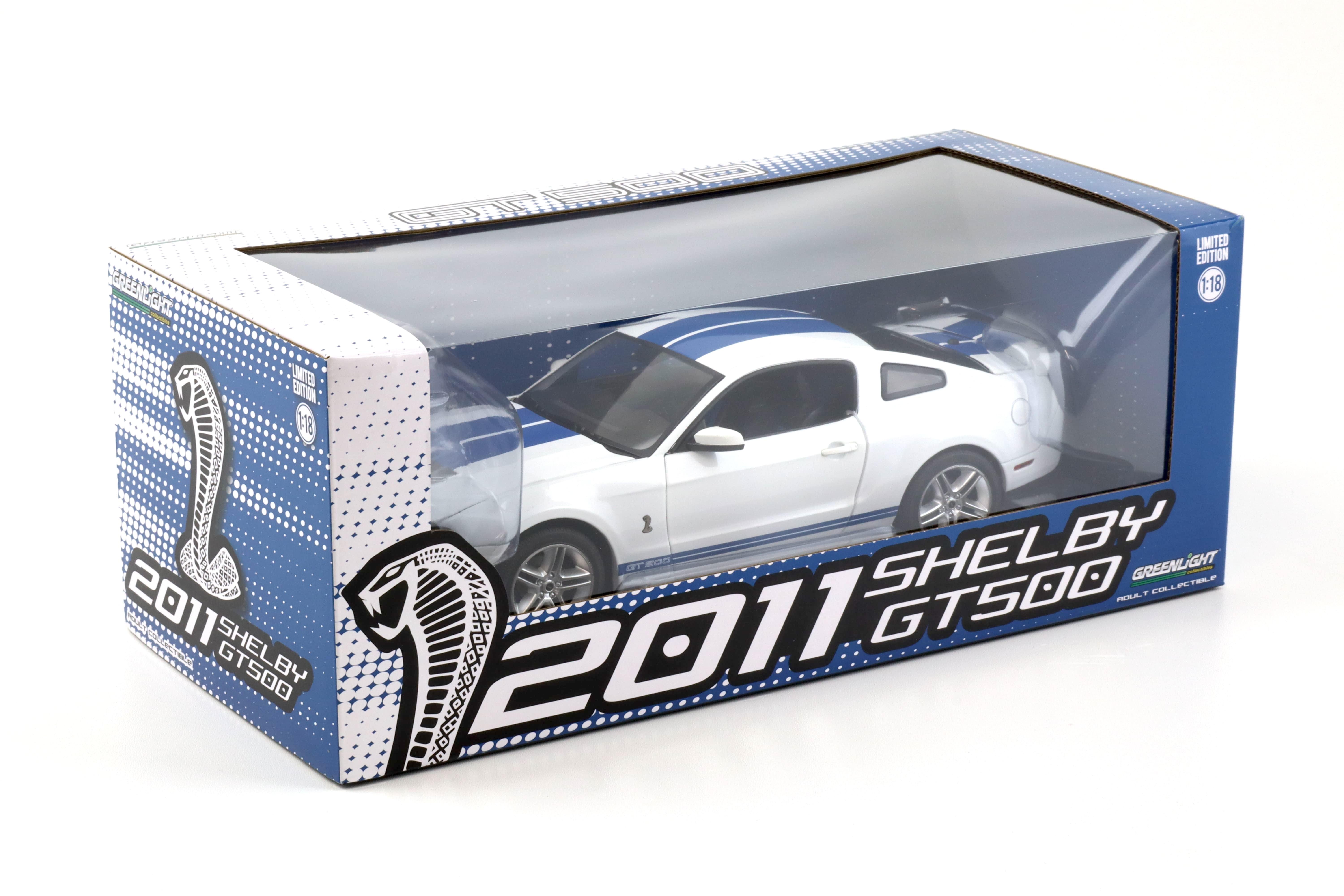 1:18 Greenlight 2011 Ford Mustang Shelby GT500 Coupe Performance white/ blue stripes