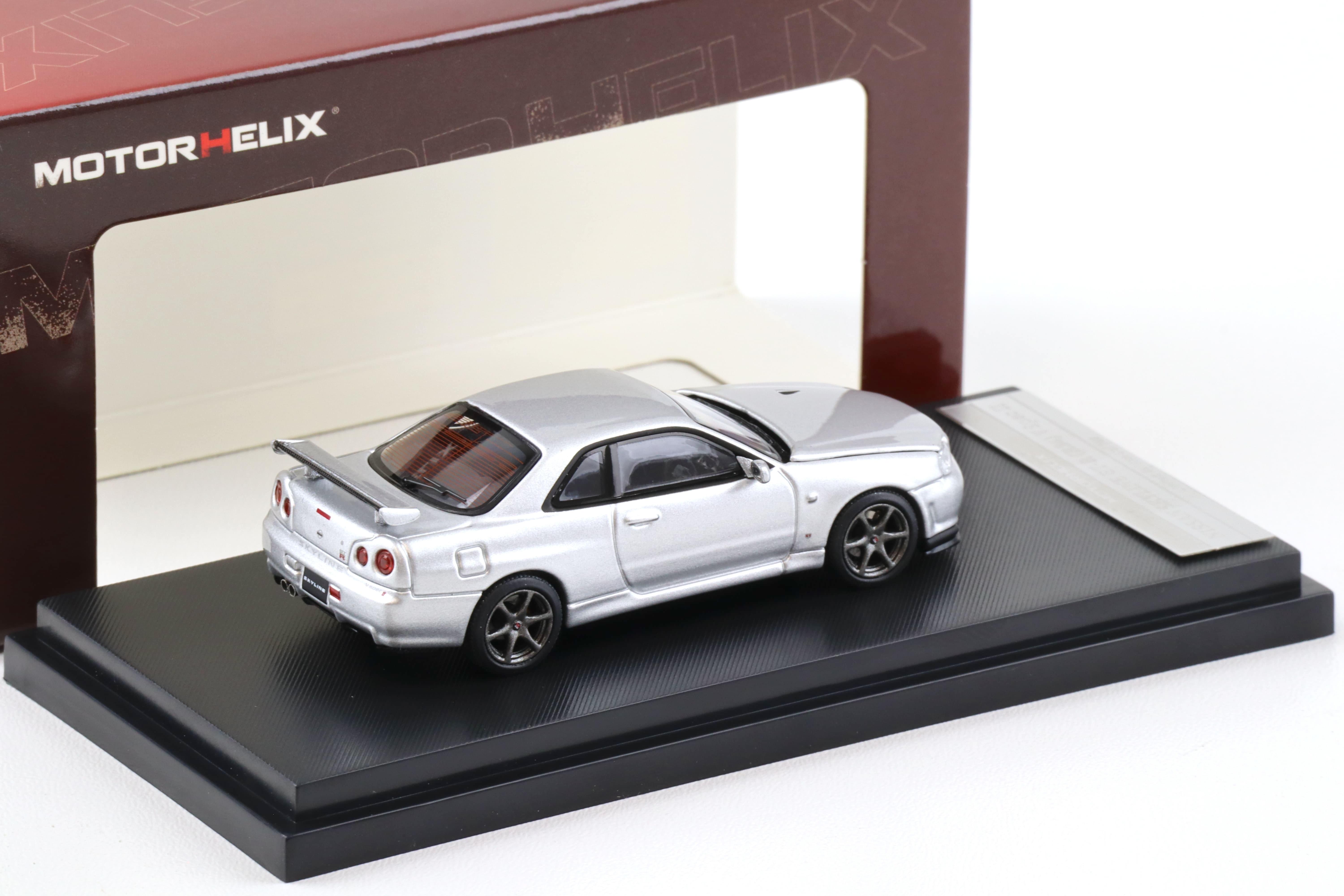 1:64 Motorhelix Nissan Skyline GT-R R34 V Spec II Sparkling silver M63406