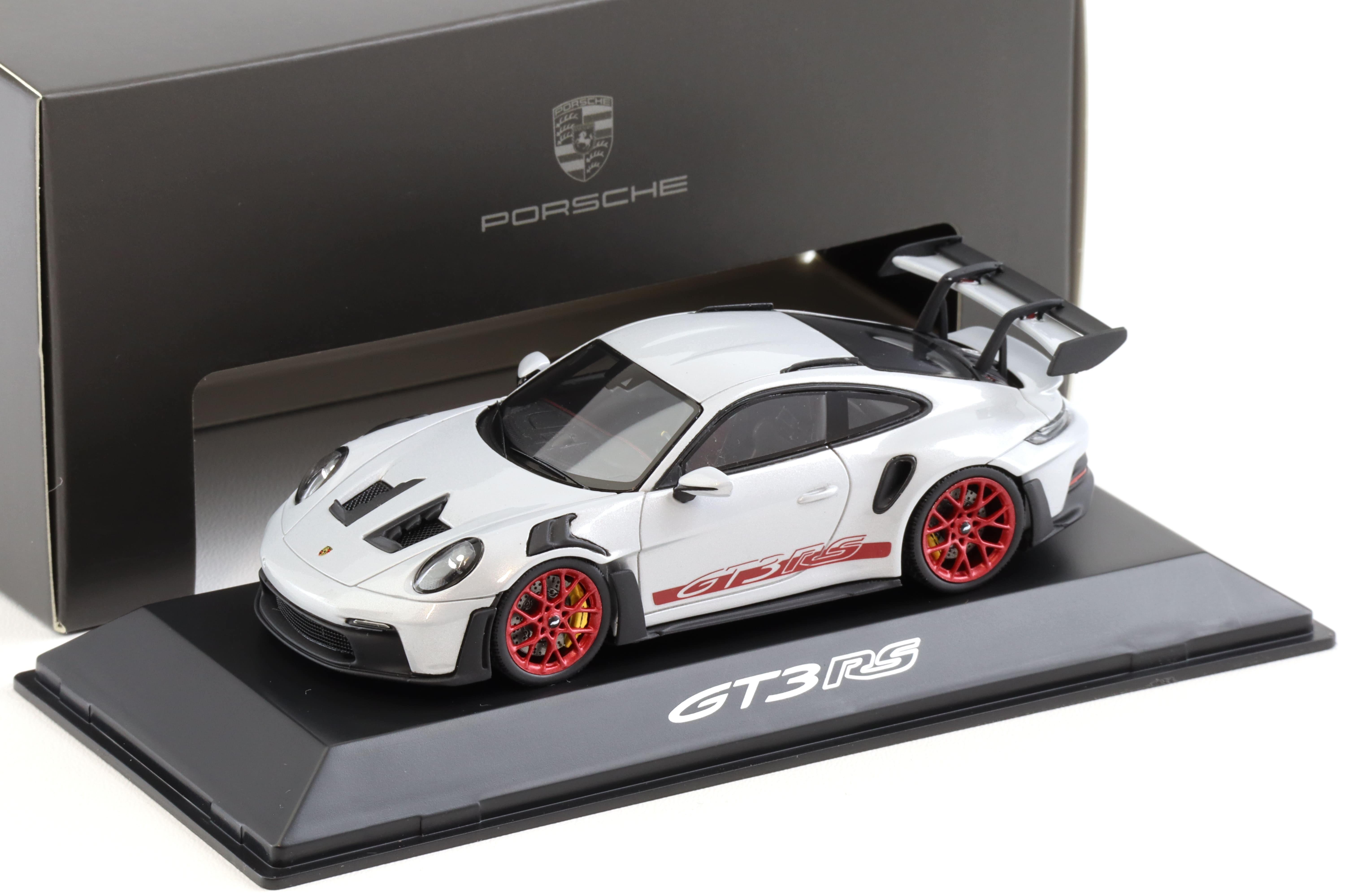 1:43 Spark Porsche 911 (992) GT3 RS ice grey metallic/ pyro red WAP DEALER