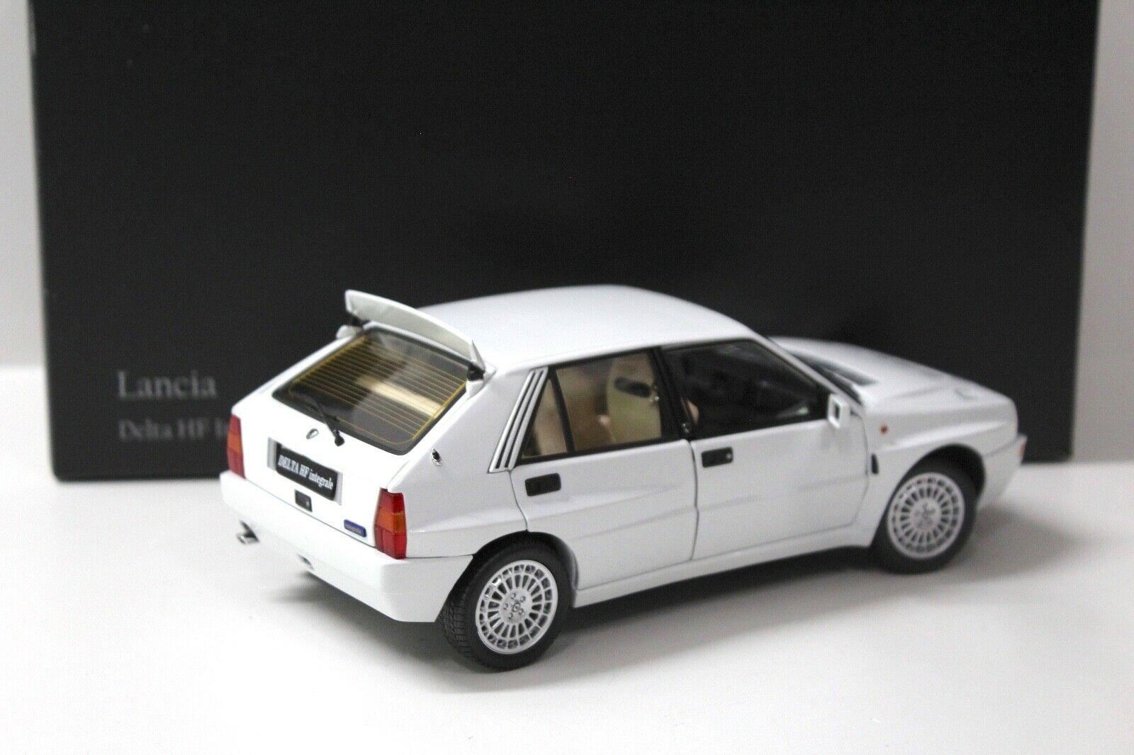 1:18 Kyosho Lancia Delta HF Intergrale white