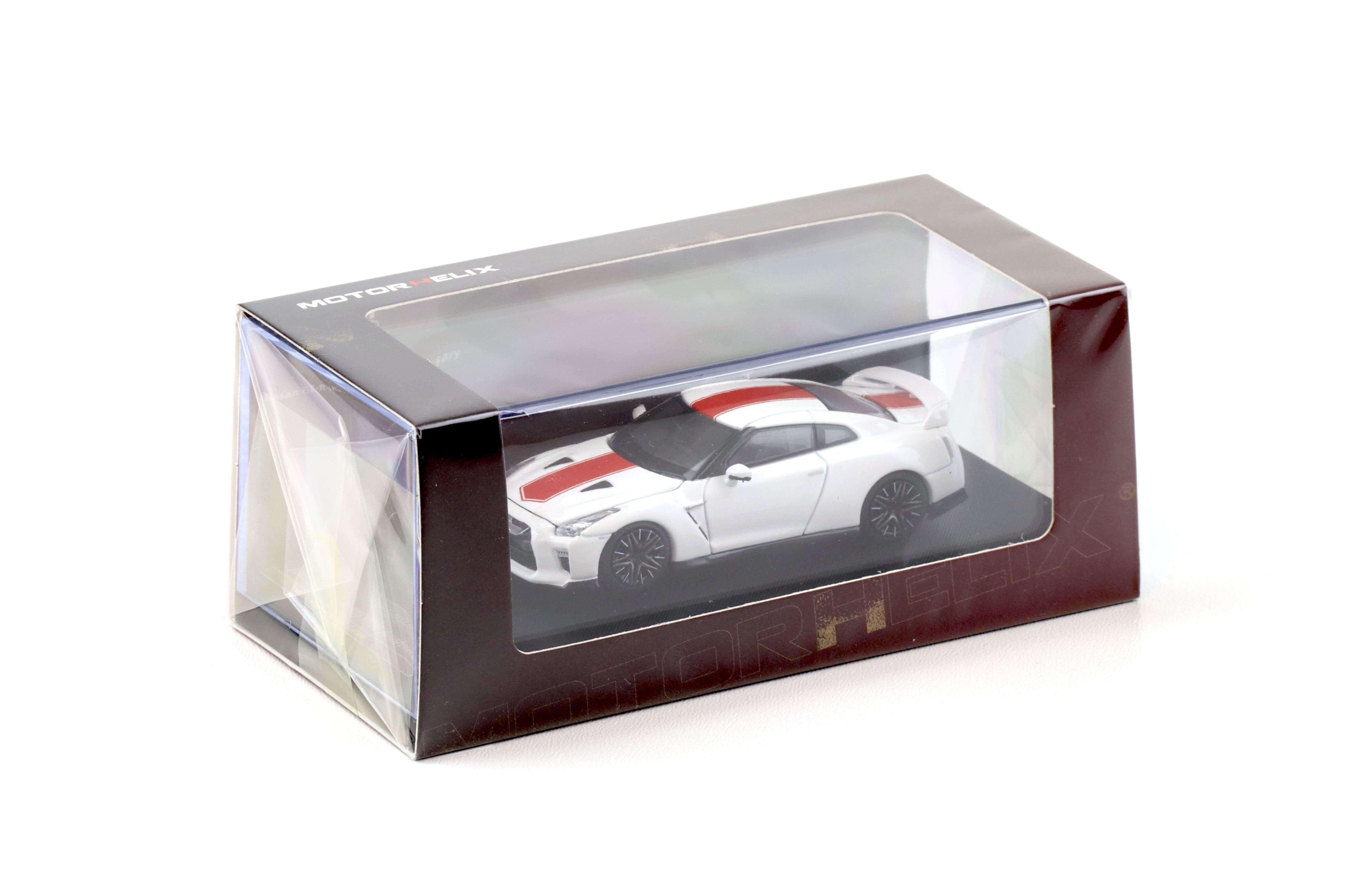 1:64 Motorhelix Nissan GT-R (R35) 50th Anniversary Brilliant white pearl M63502