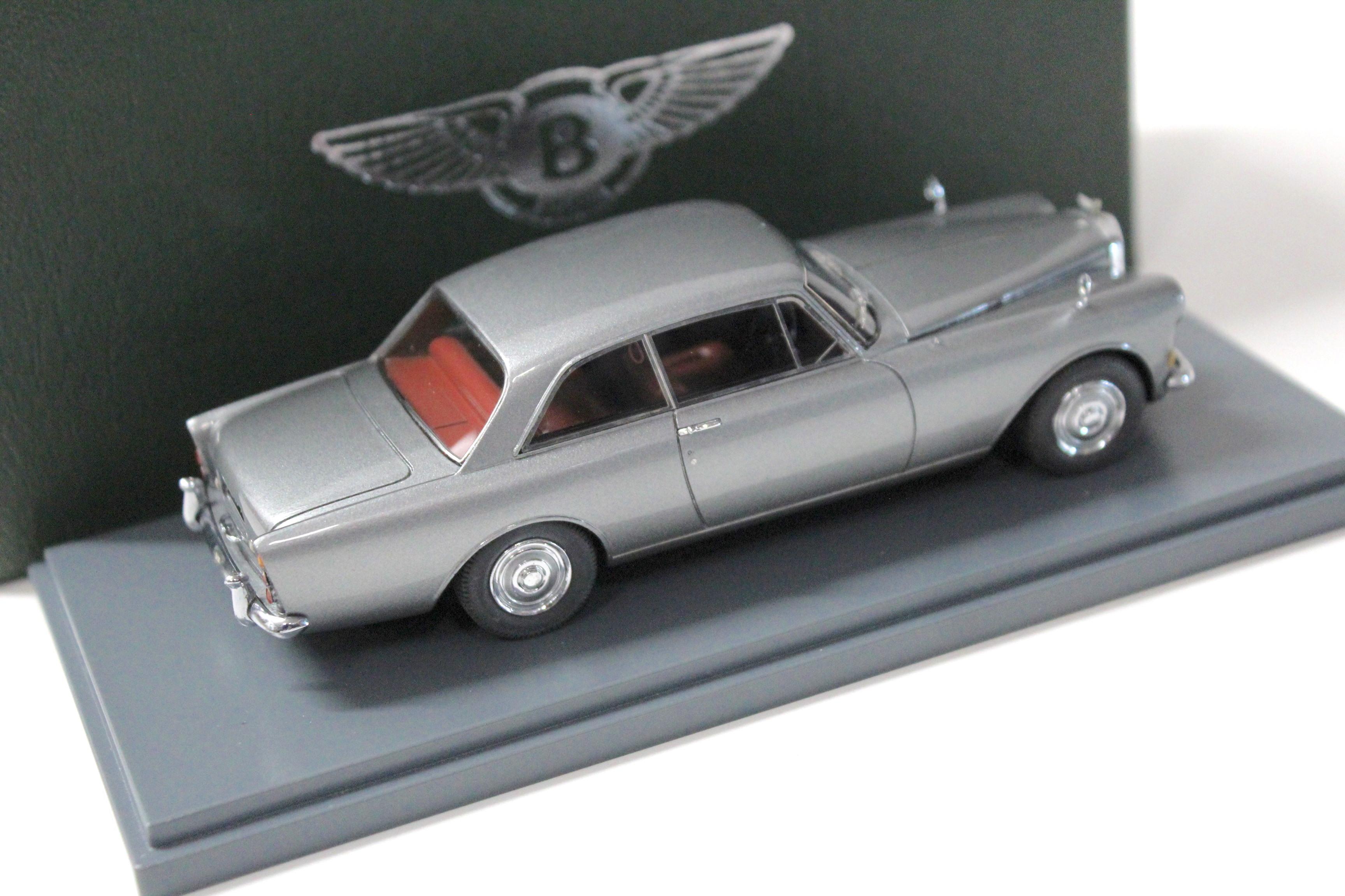 1:43 Neo Bentley S3 Continental Mulliner Park Ward grey 