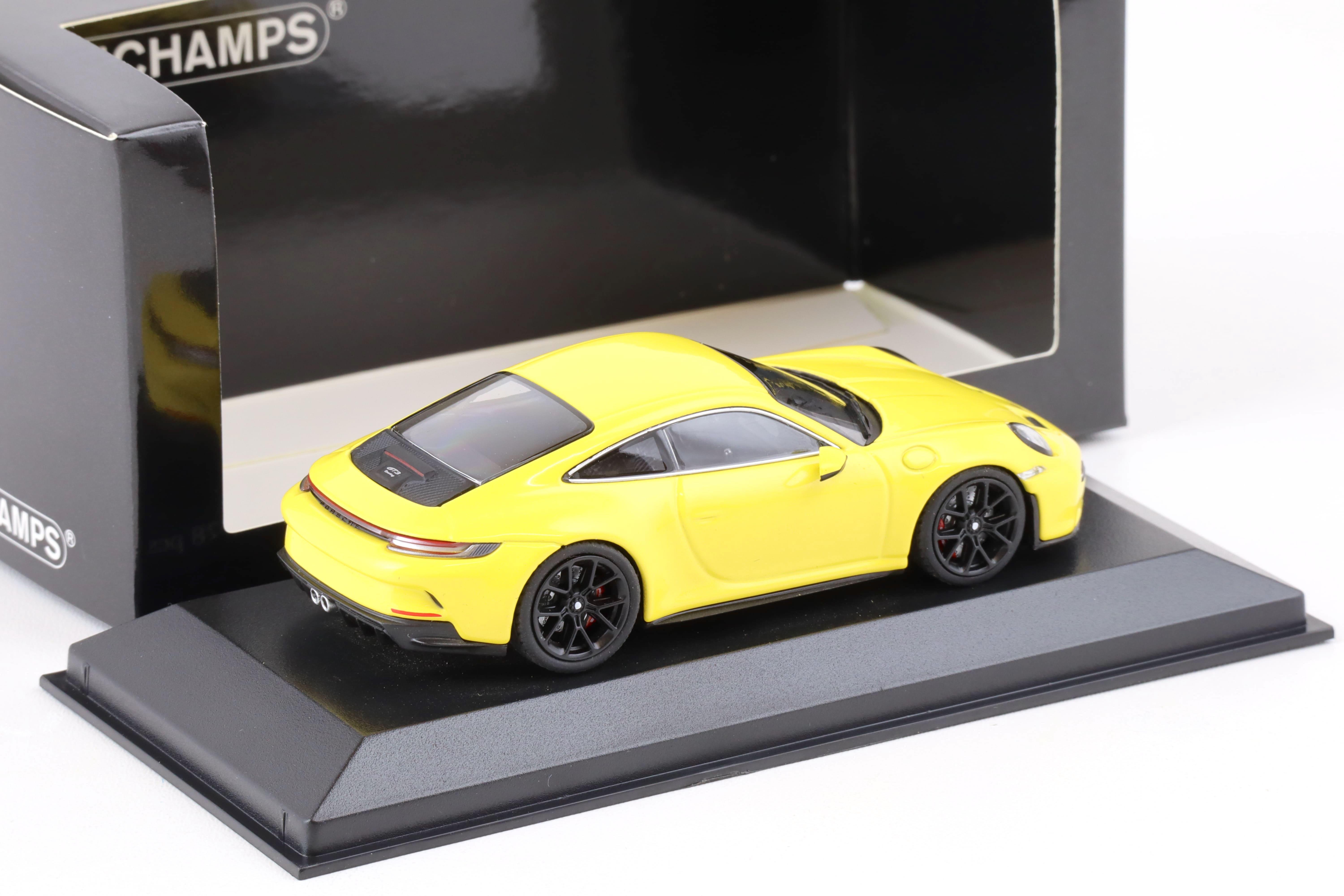1:43 Minichamps Porsche 911 (992) GT3 Touring 2021 Racing yellow/ black wheels