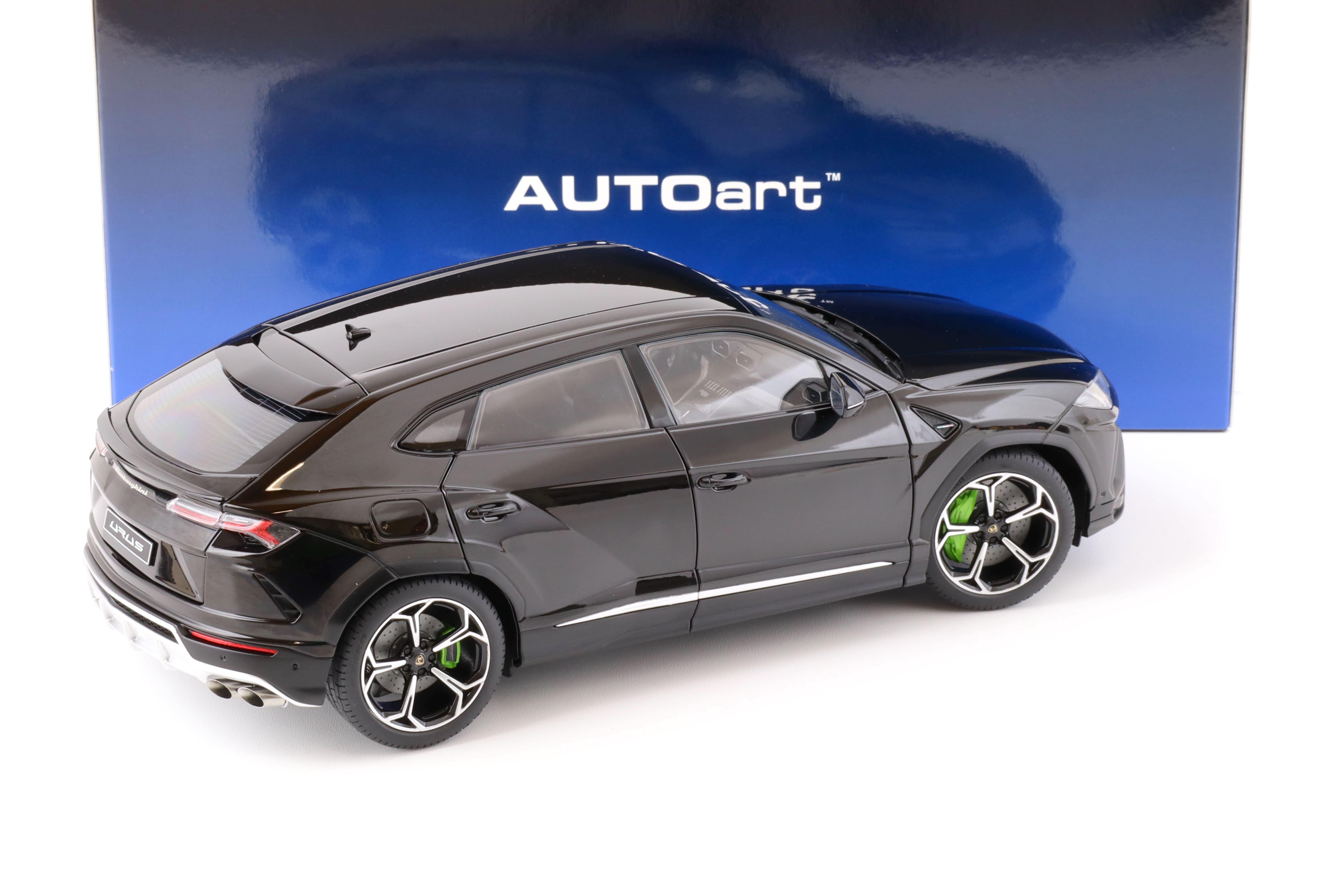 1:18 AUTOart Lamborghini Urus 2018 Nero Noctis/ solid black 79165