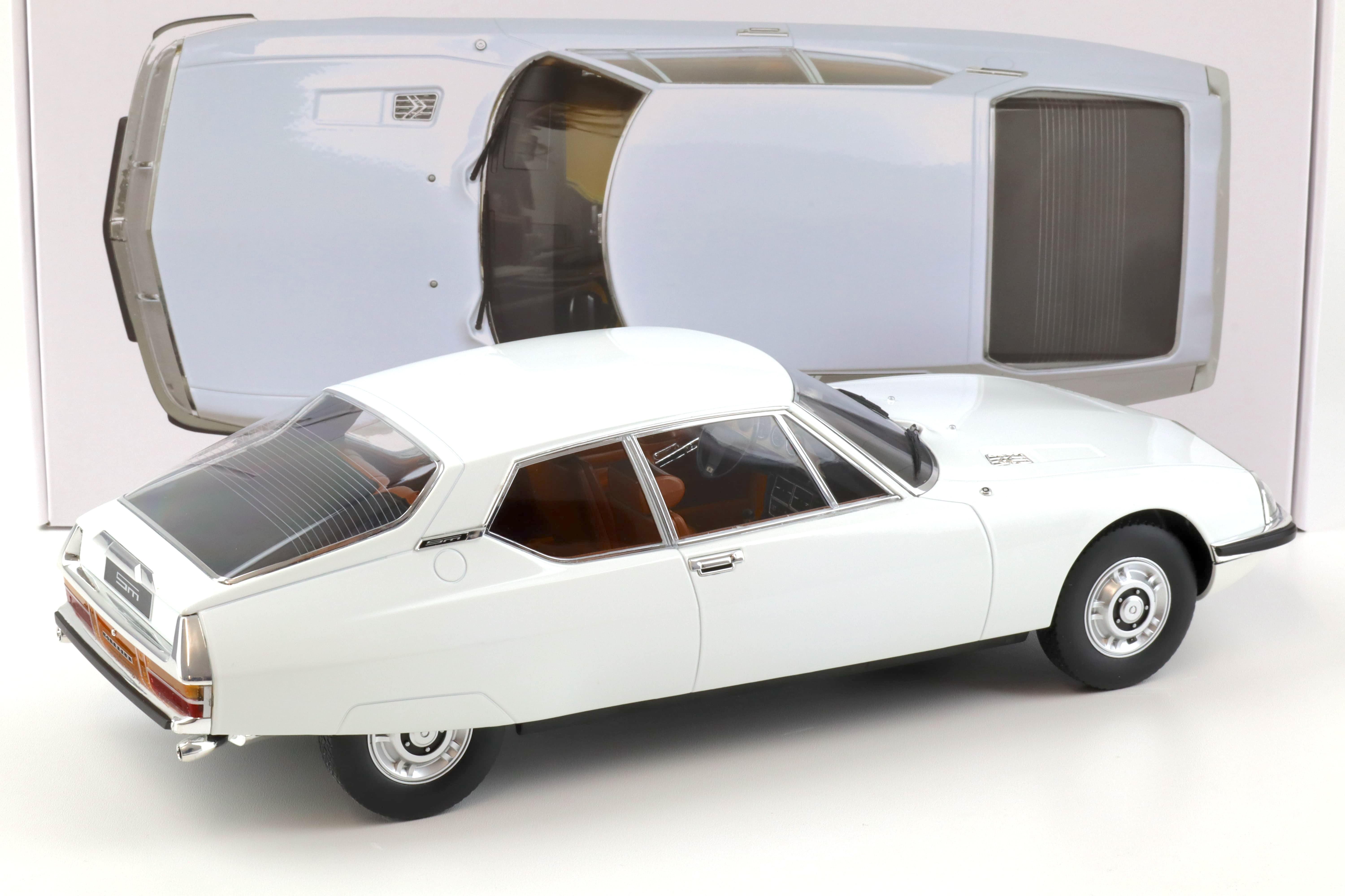 1:12 Norev Citroen SM 1970 white Genove Presentation Version 121701