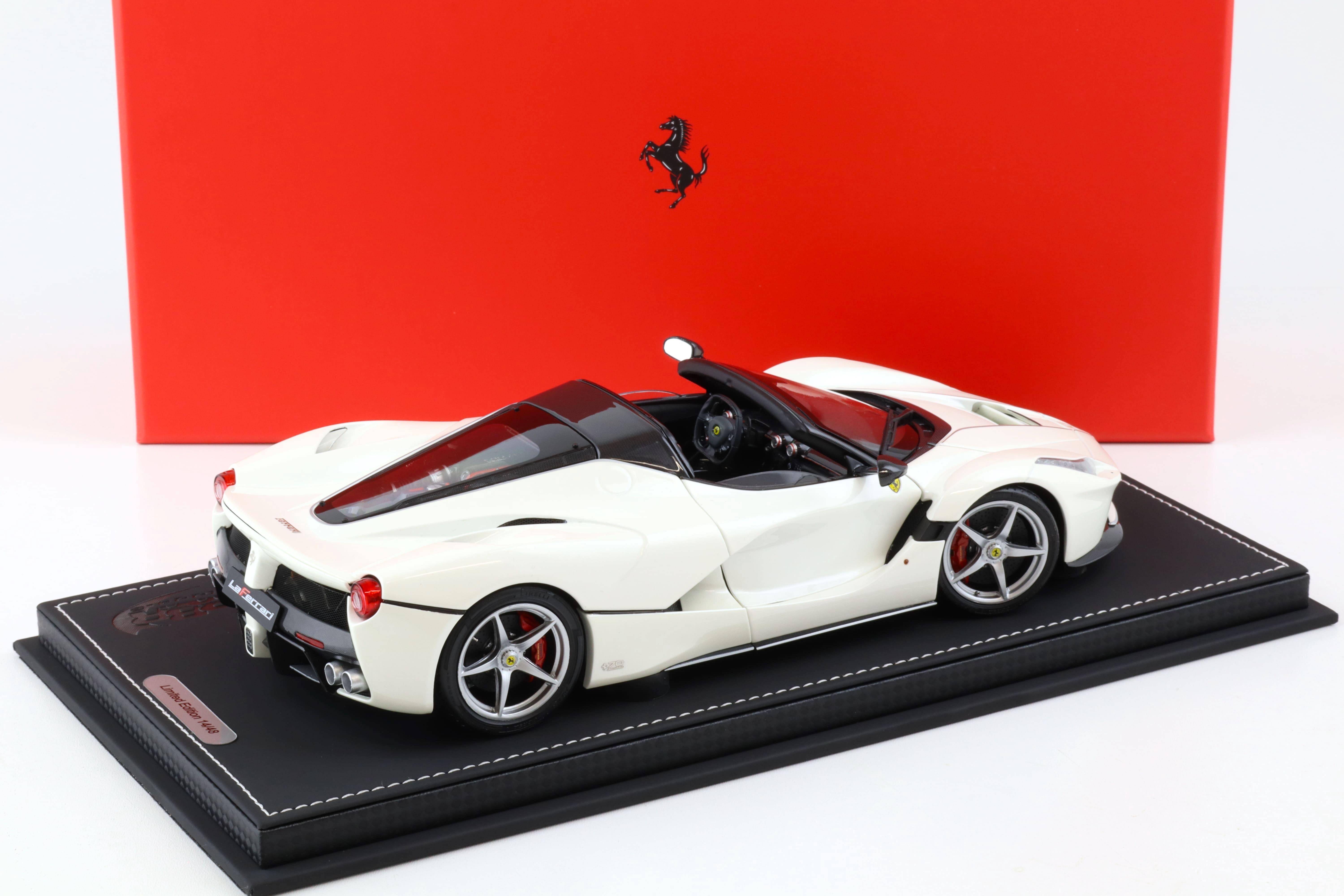 1:18 BBR Ferrari LaFerrari Aperta metallic Italian white with display - Limited 48 pcs.