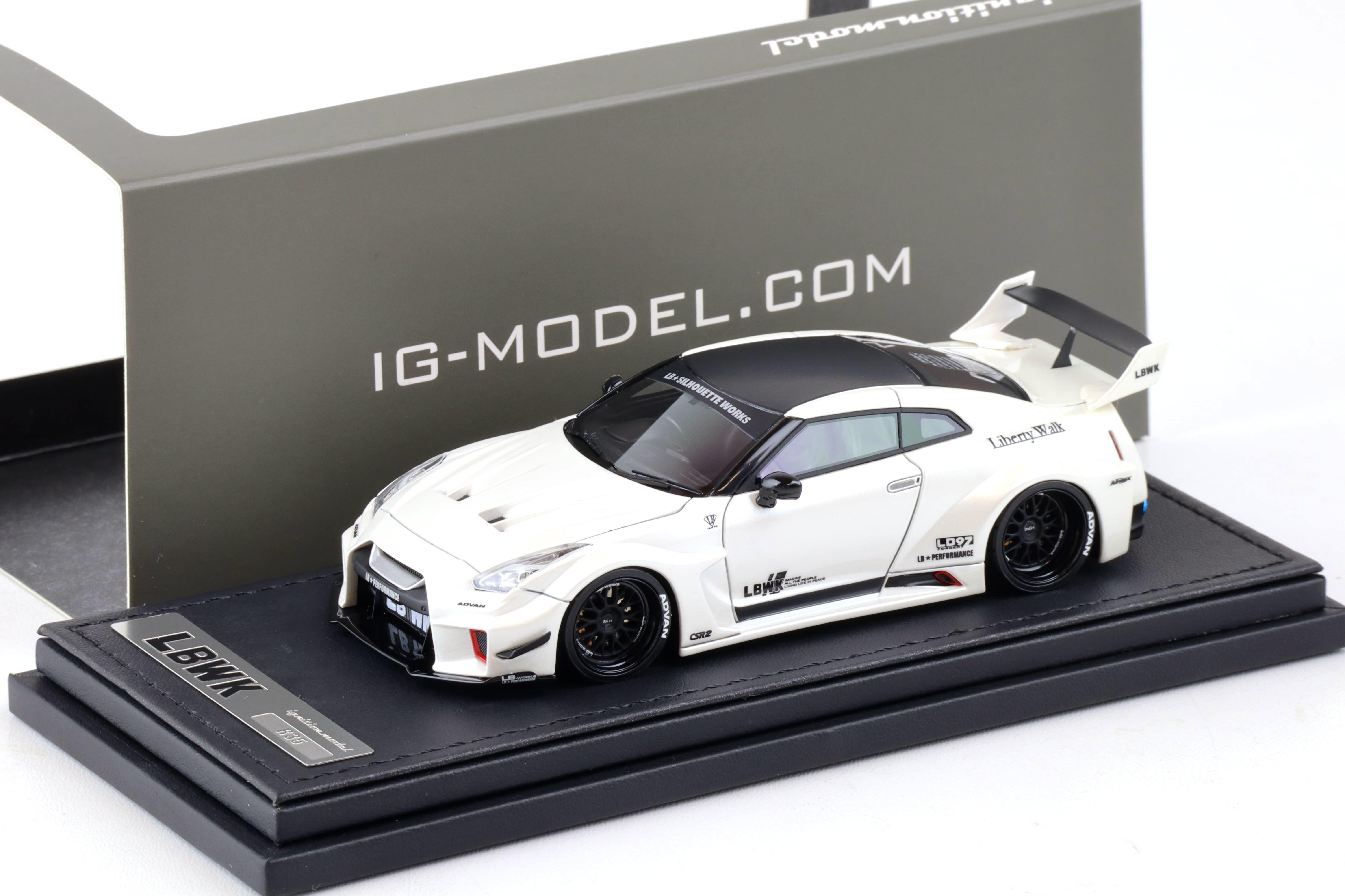 1:43 Ignition Model IG2541 Nissan LB-Silhouette WORKS GT Nissan 35GT-RR white