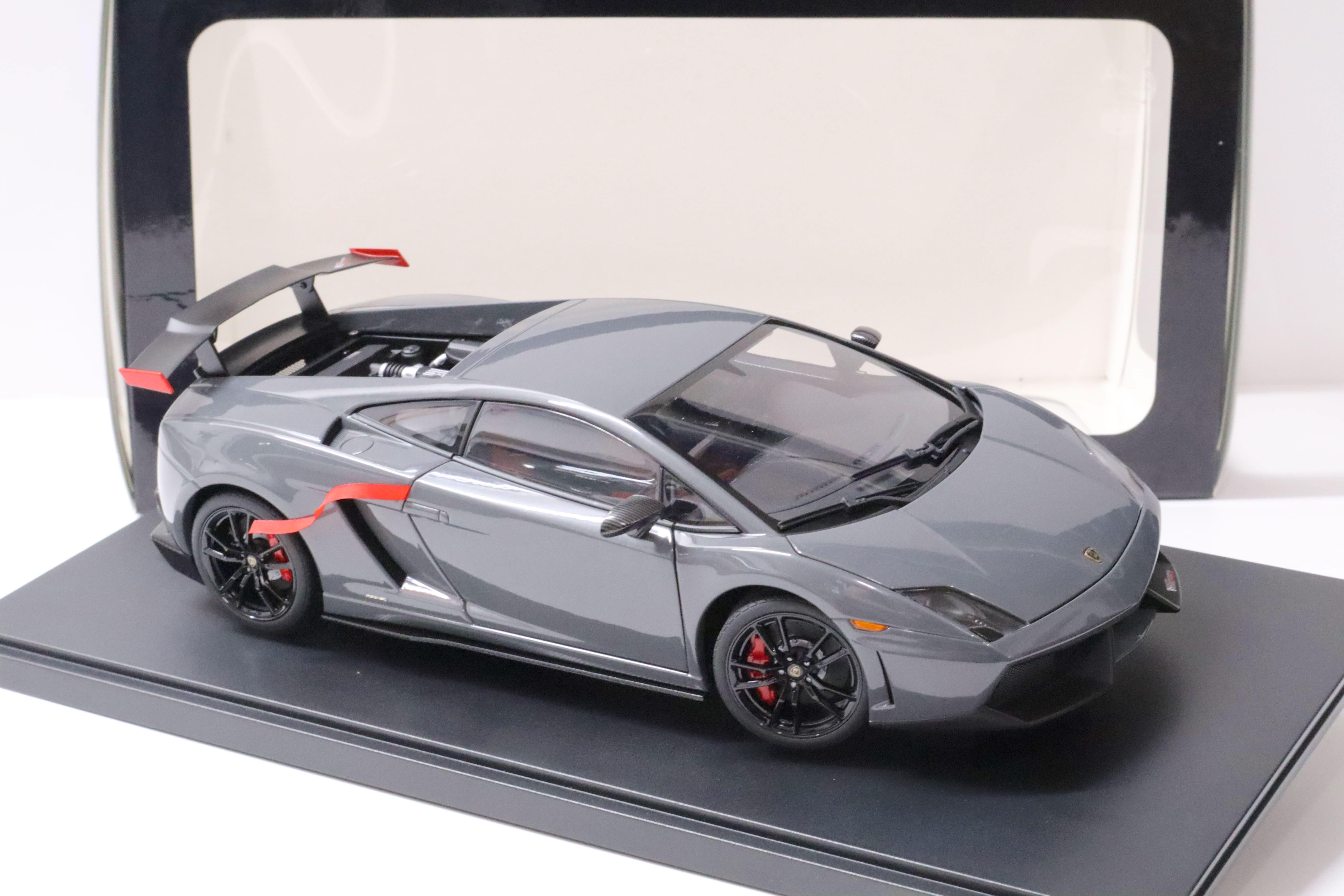 1:18 AUTOart Lamborghini Gallardo LP570 Supertrofeo Stradale Grigio Telesto/ grey