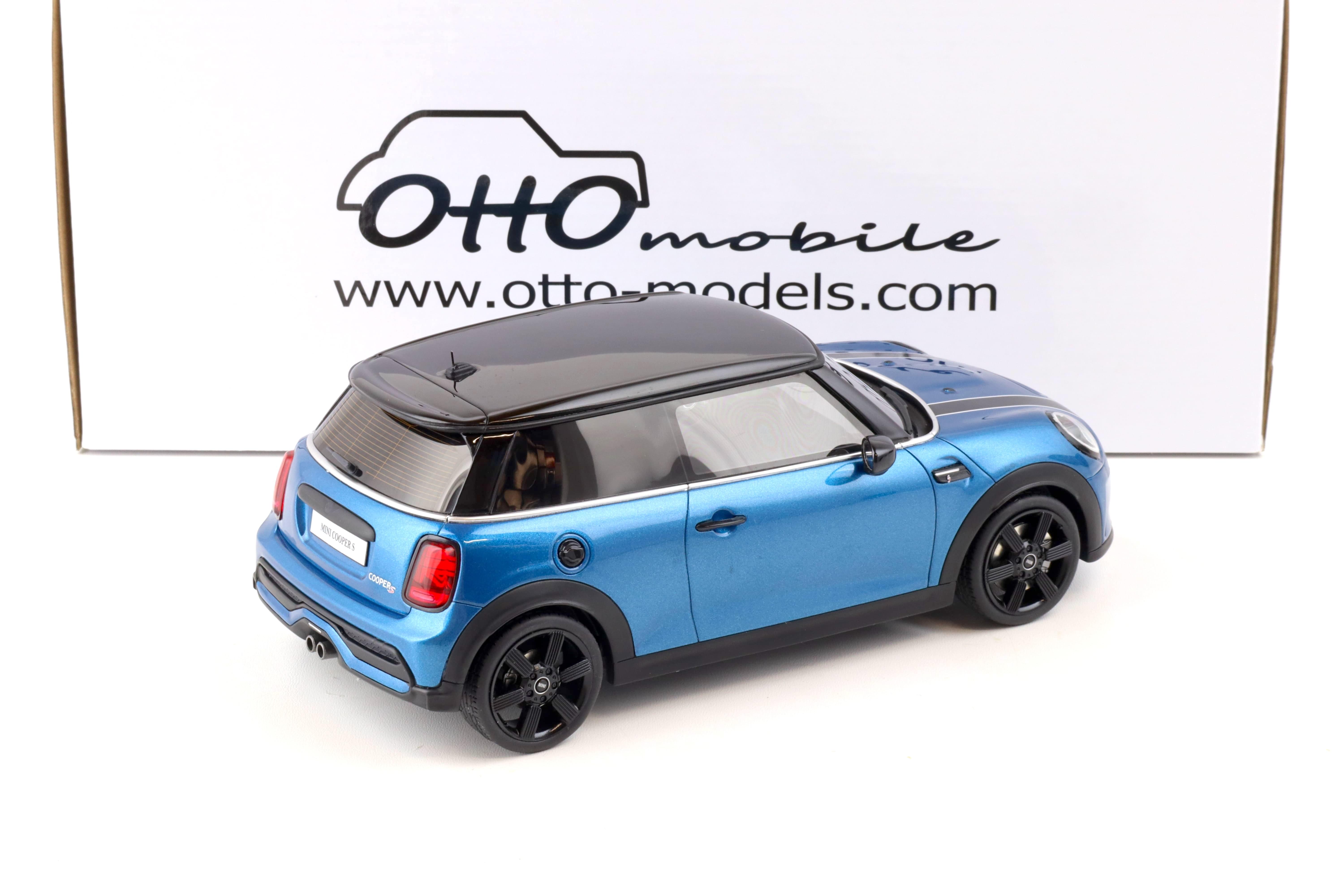 1:18 OTTO mobile OT982 Mini Cooper S blue metallic/ black 2021