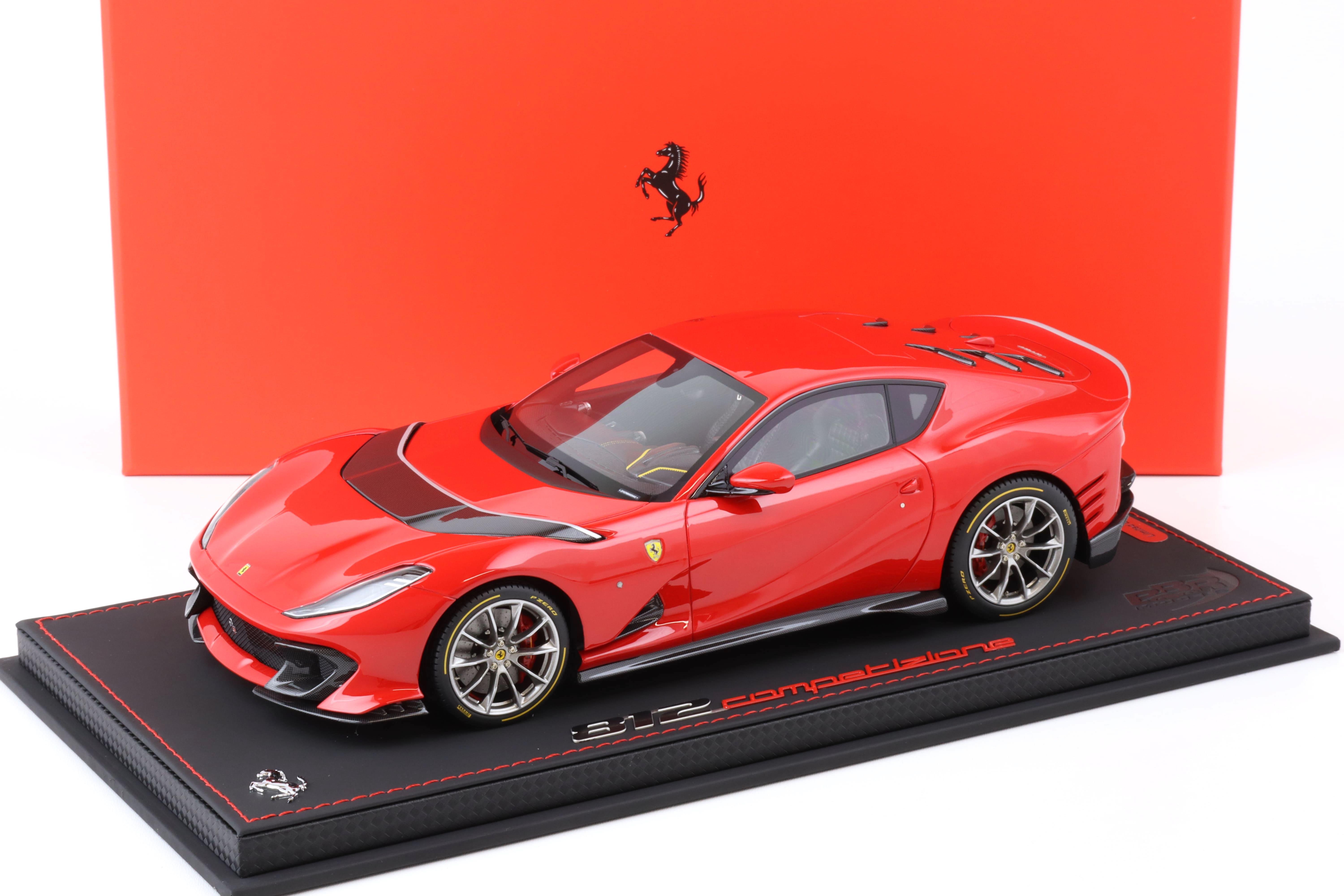 1:18 BBR Ferrari 812 Competizione 2021 Rosso Corsa 322 - Argento horiz. stripe with display