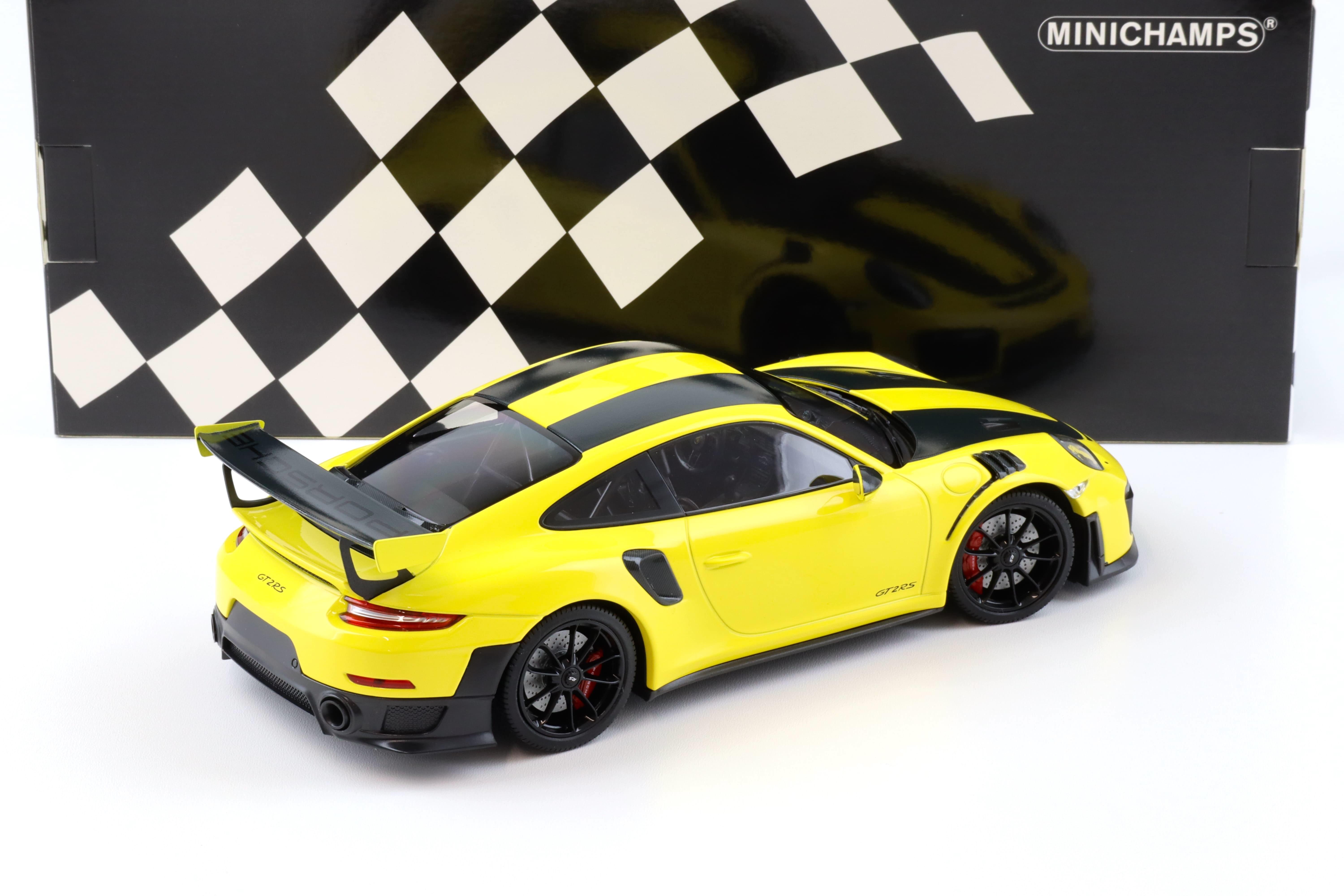 1:18 Minichamps Porsche 911 (991.2) GT2 RS Weissach Package 2018 yellow/ black wheels