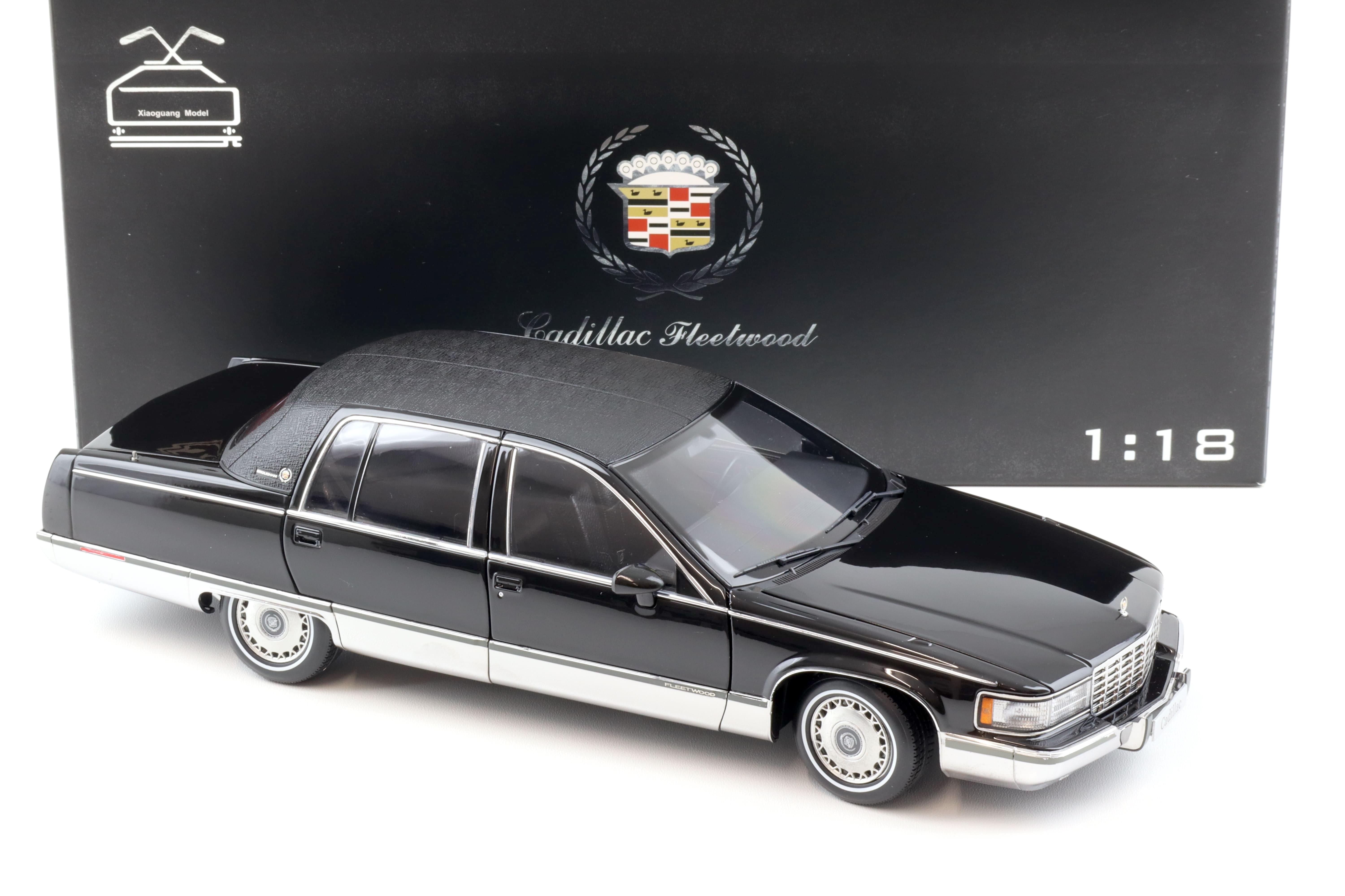 1:18 XiaoGuang Model 1993 Cadillac Fleetwood Brougham Limousine black- leather seats