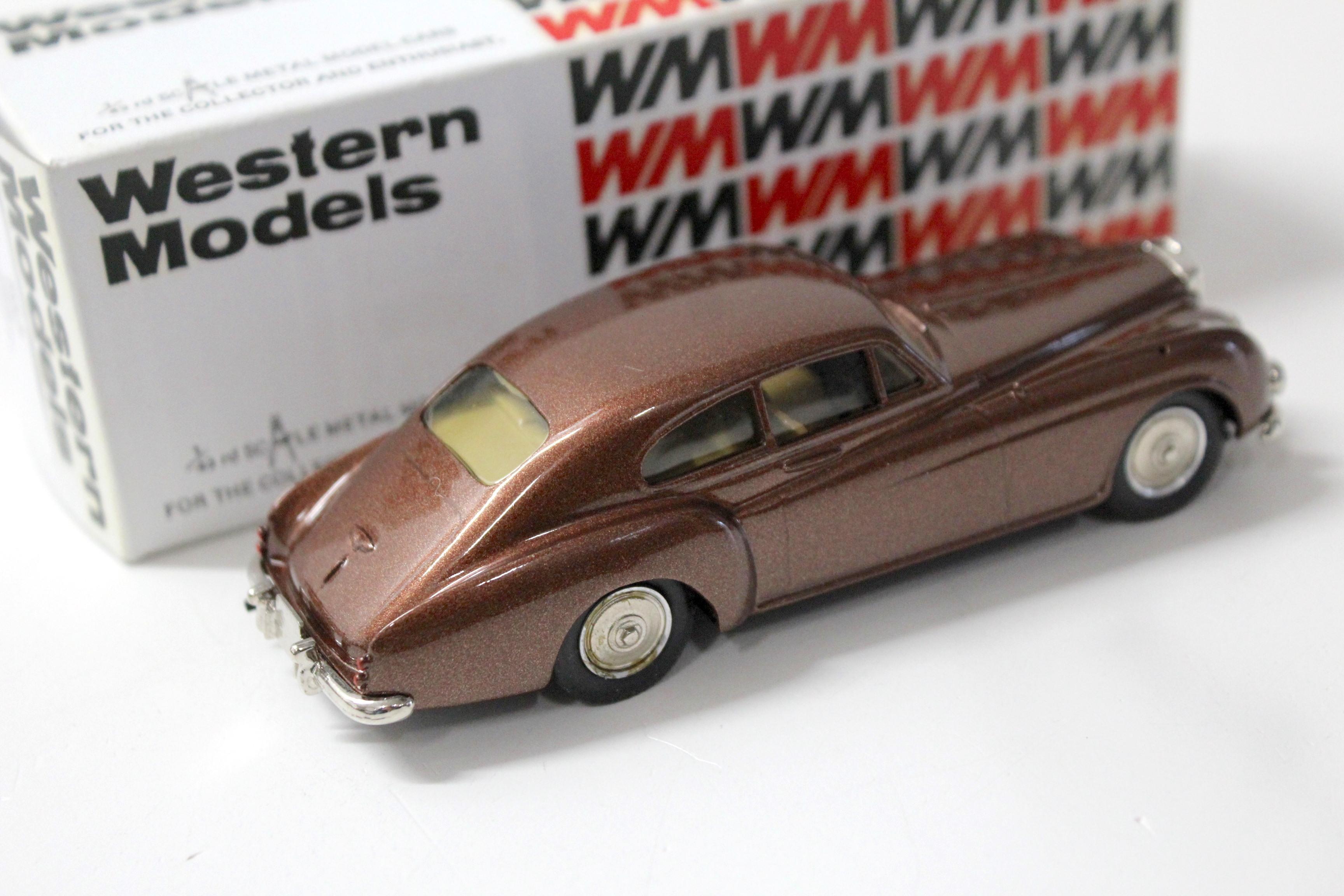 1:43 Western Models 1952 Bentley Continental R Type brown metallic