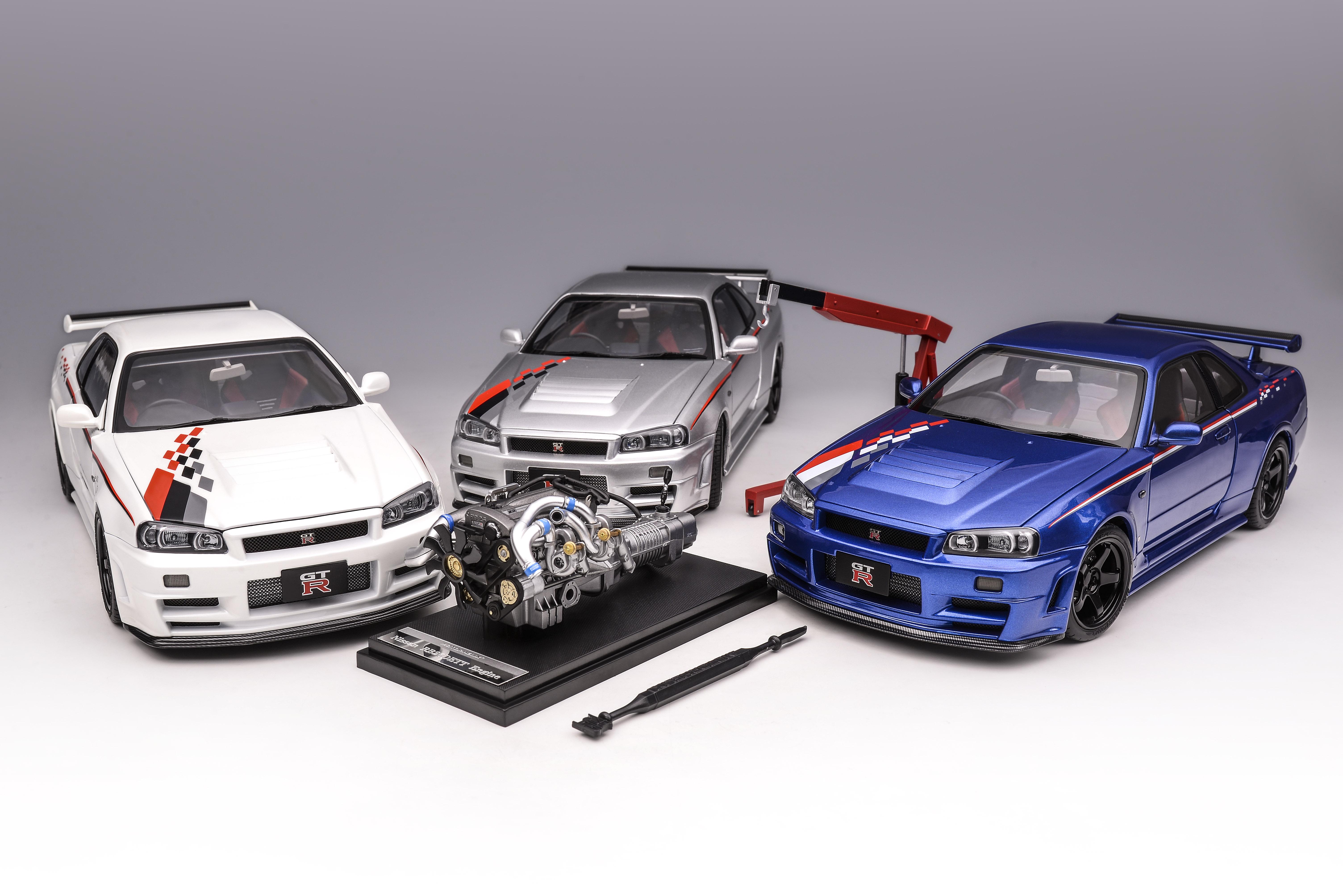 1:18 Motorhelix Nissan Skyline GT-R R34 Nismo CRS Livery silver M83429