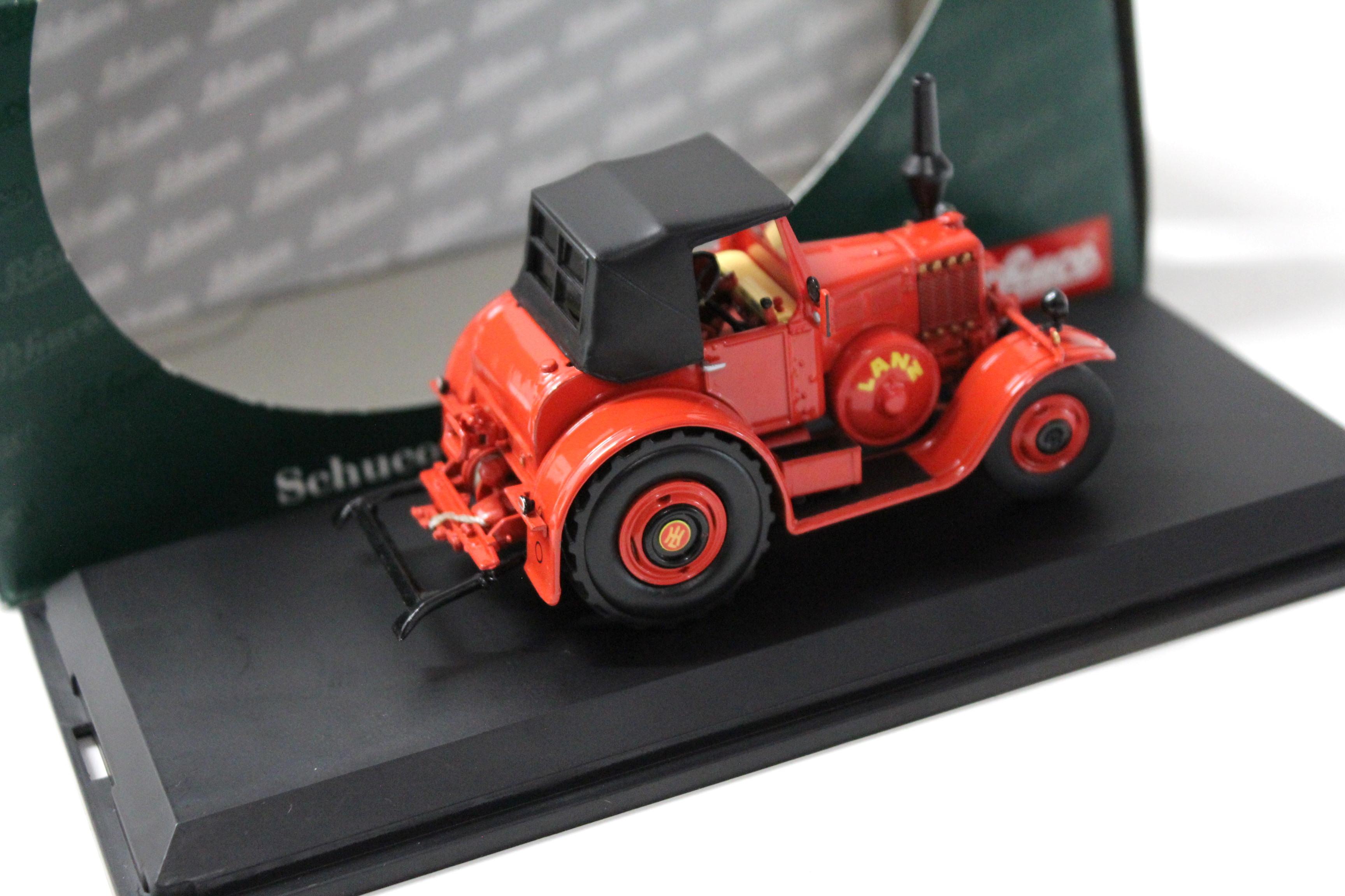 1:43 Schuco Lanz Eilbulldog Traktor red 