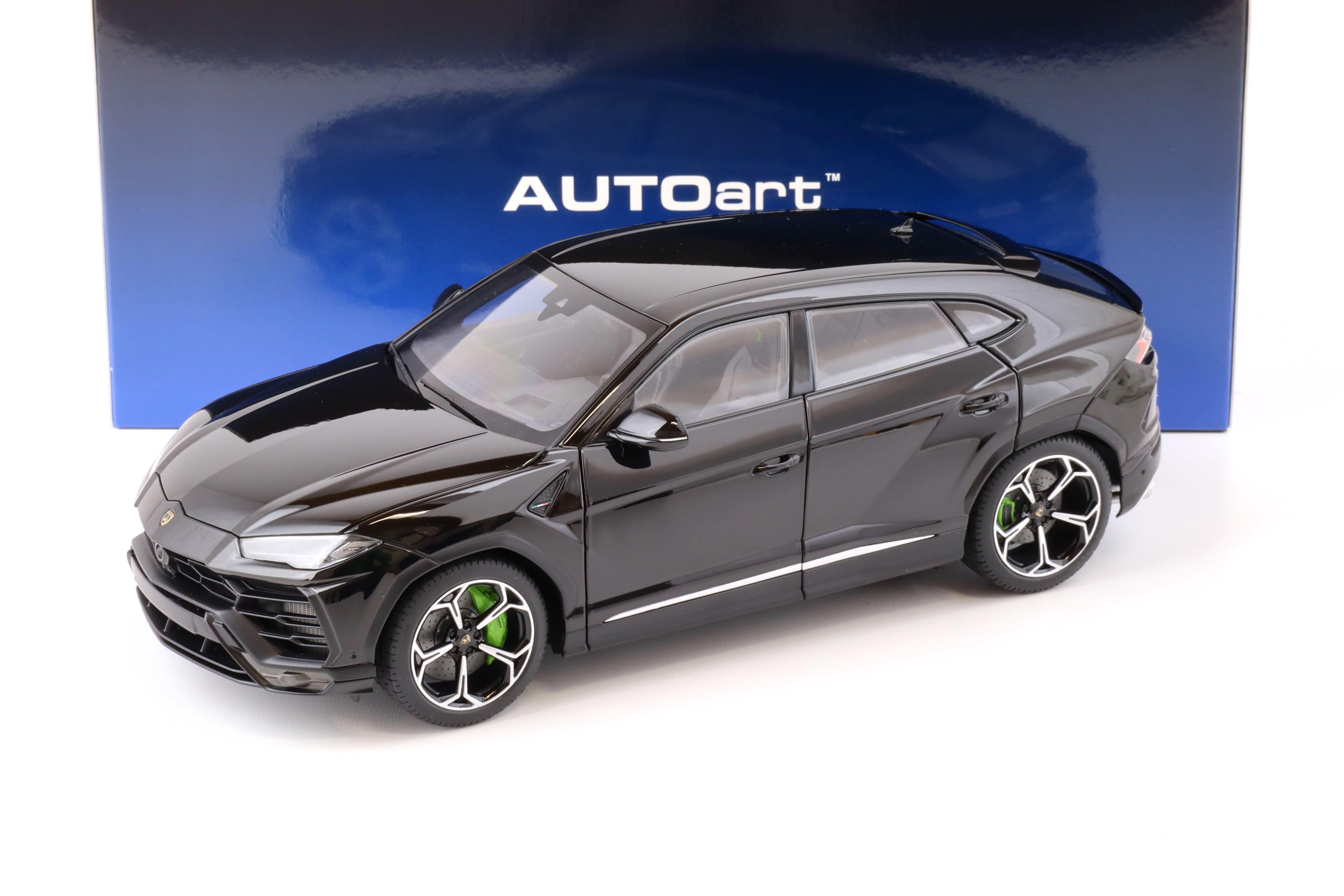 1:18 AUTOart Lamborghini Urus 2018 Nero Noctis/ solid black 79165