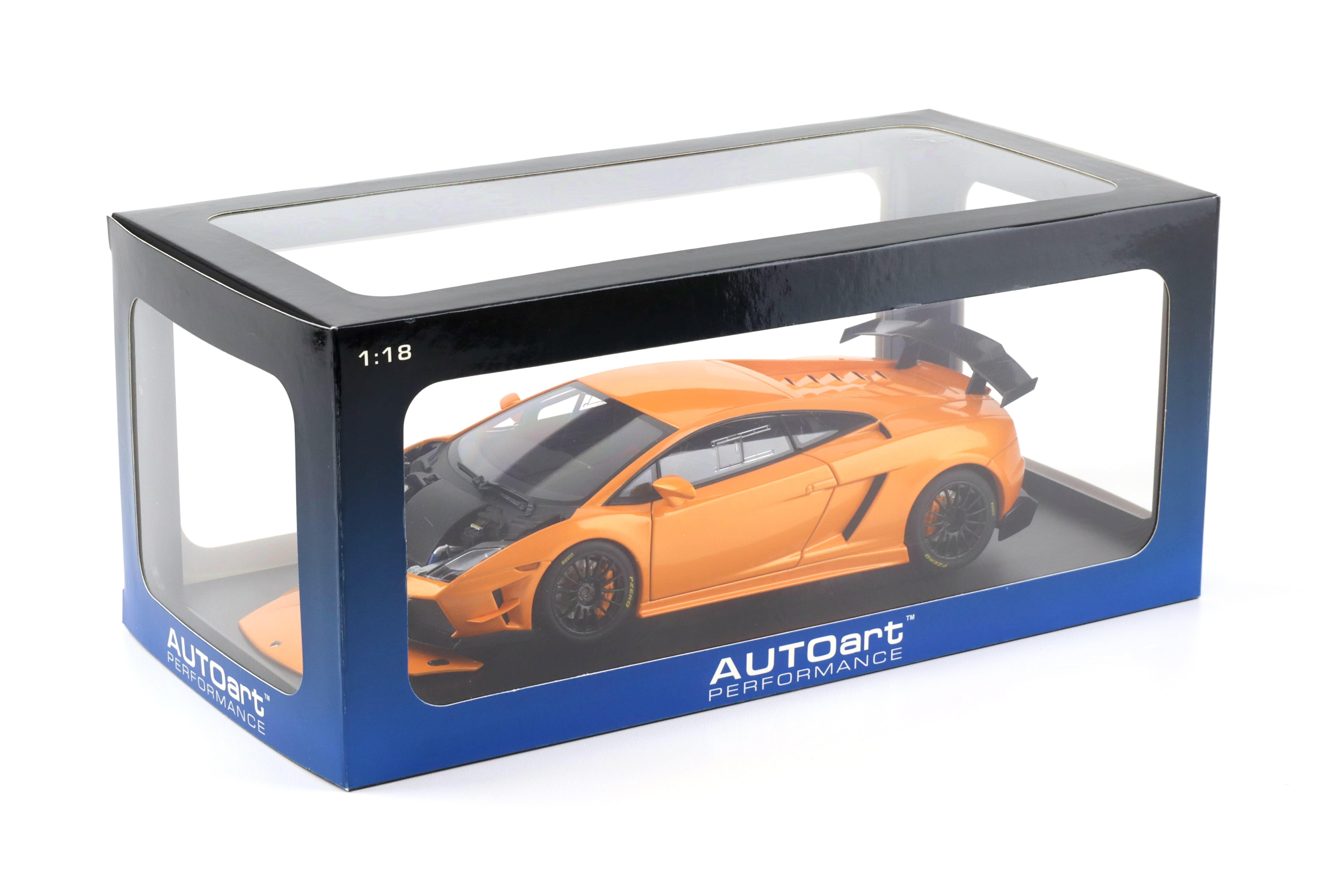 1:18 AUTOart Lamborghini Gallardo LP560-4 Super Trofeo orange metallic 74688